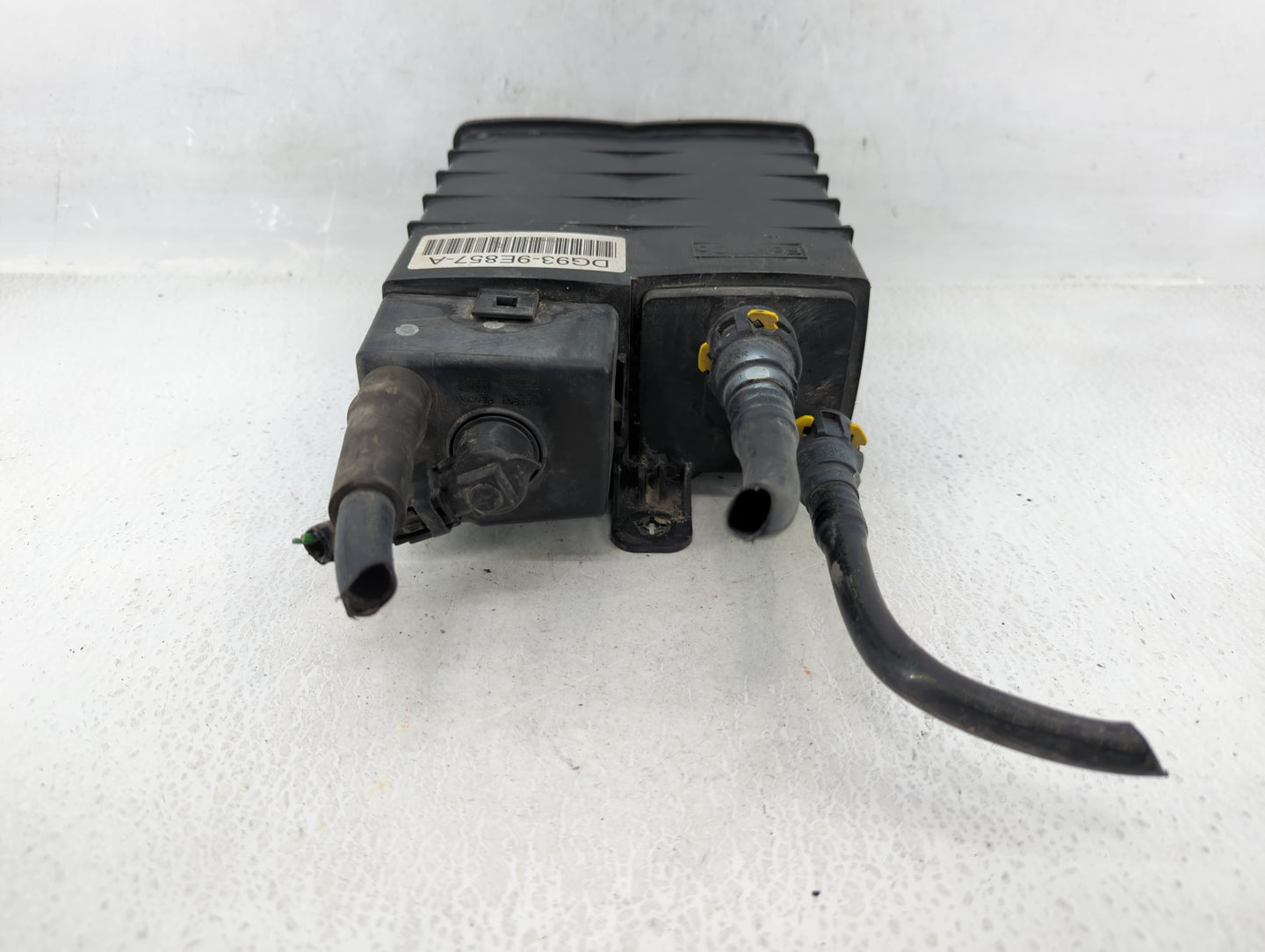 2014 Ford Fusion Fuel Vapor Charcoal Canister 611163 - Oemusedautoparts1.com