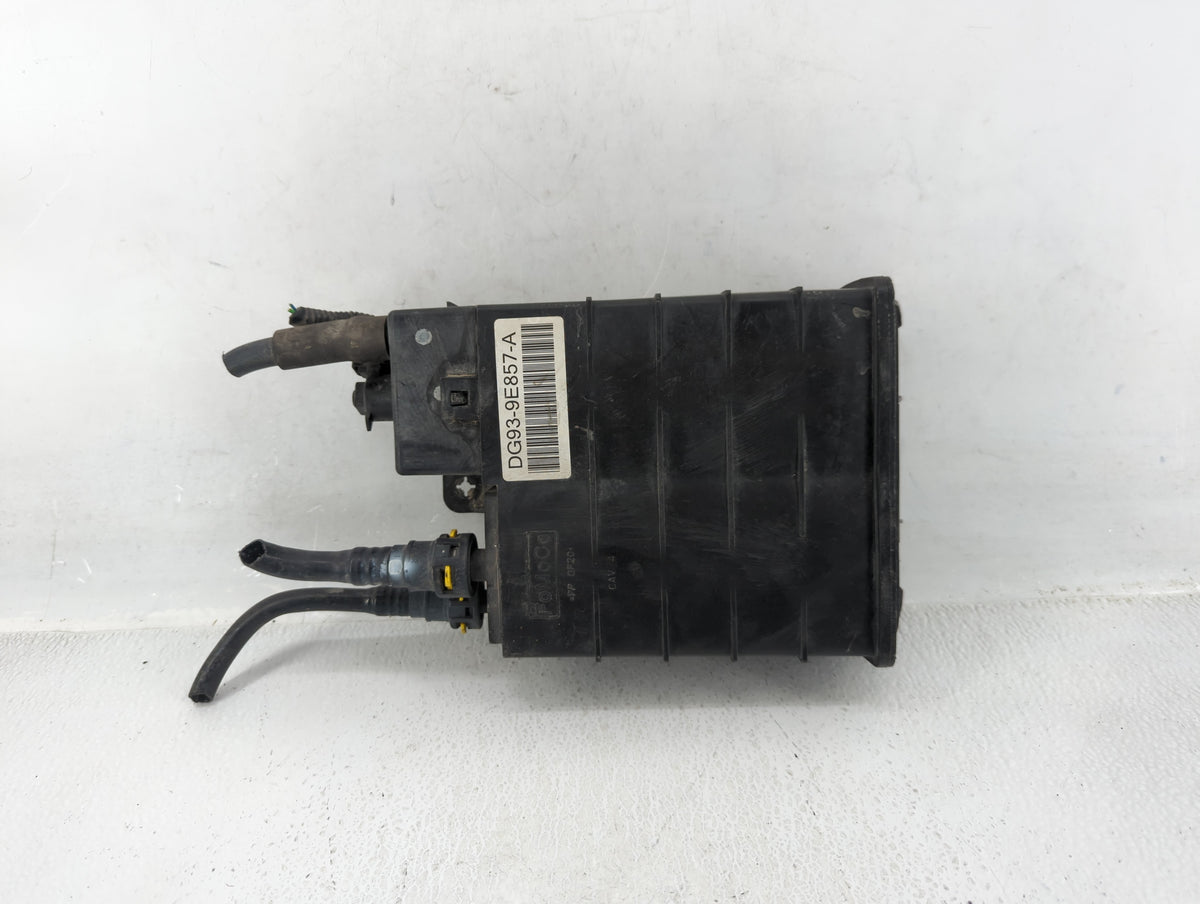 2014 Ford Fusion Fuel Vapor Charcoal Canister 611163 - Oemusedautoparts1.com