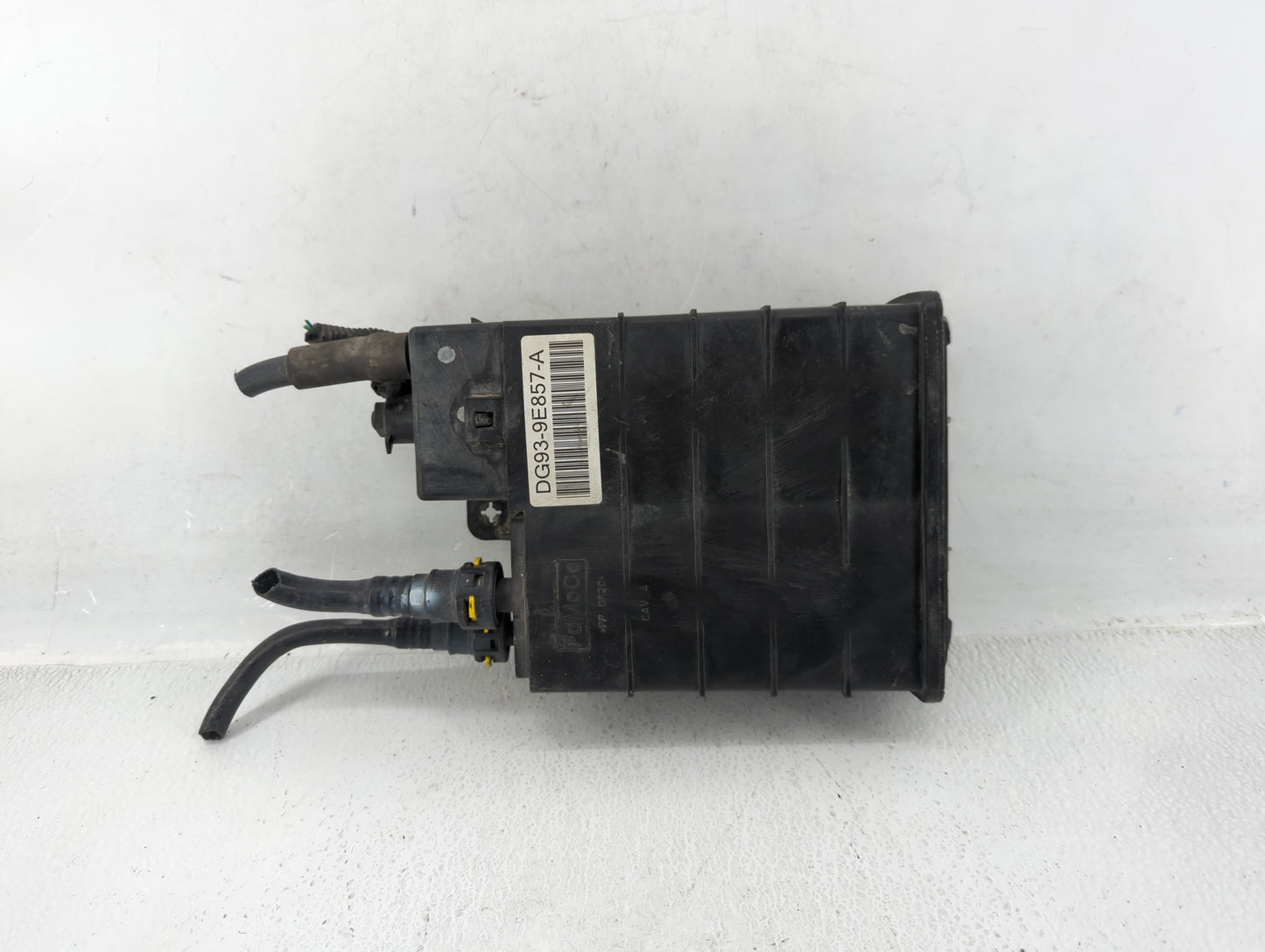 2014 Ford Fusion Fuel Vapor Charcoal Canister 611163 - Oemusedautoparts1.com