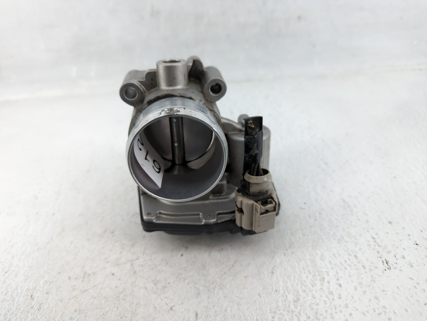2014-2020 Ford Fusion Throttle Body P/N:DS7G-9F991-BB Fits Fits 2014 2015 2016 2017 2018 2019 2020 OEM Used Auto Parts - Oem