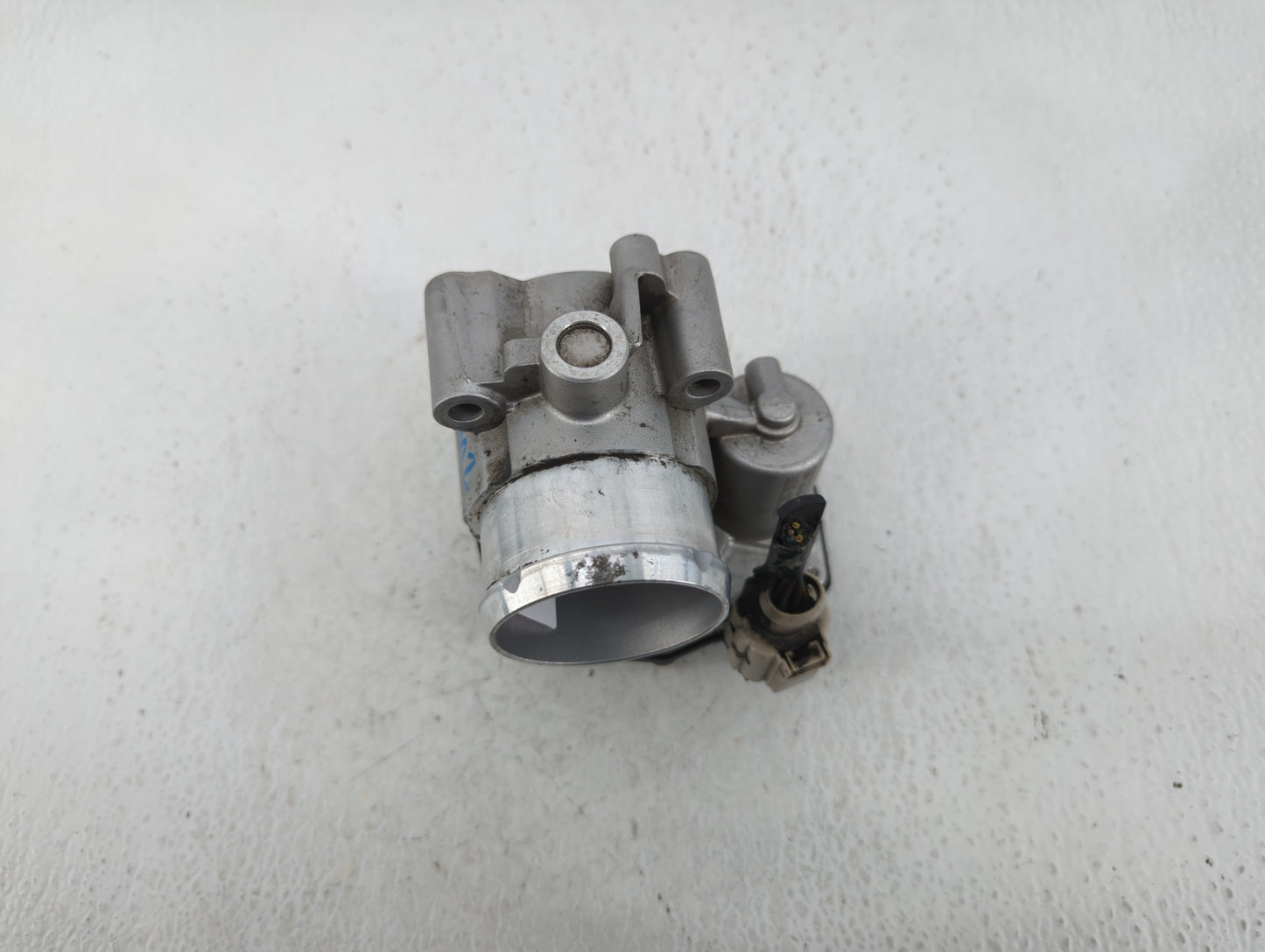2014-2020 Ford Fusion Throttle Body P/N:DS7G-9F991-BB Fits Fits 2014 2015 2016 2017 2018 2019 2020 OEM Used Auto Parts - Oem
