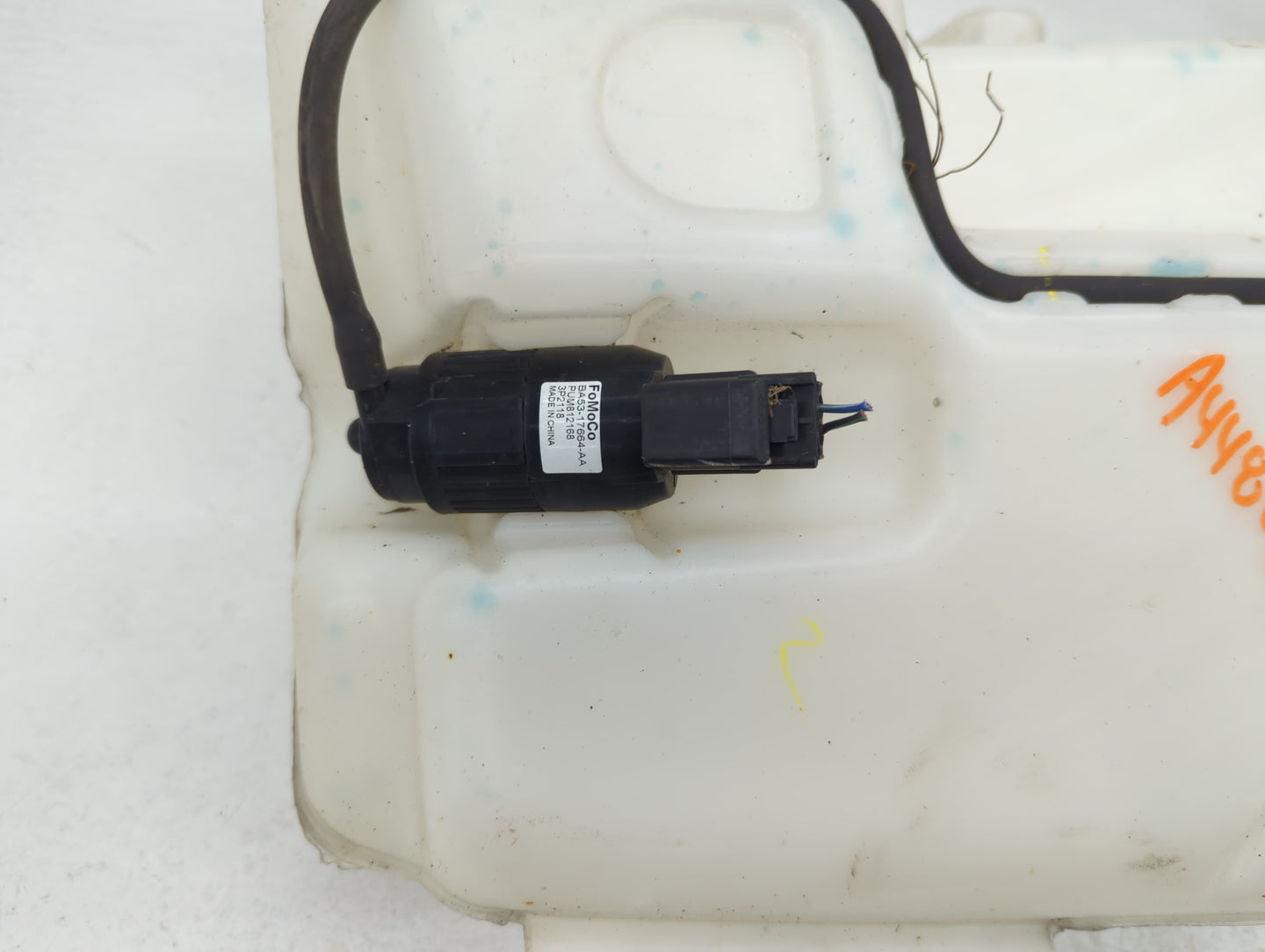 2013-2014 Ford Fusion Windshield Washer Fluid Reservoir Bottle Oem - Oemusedautoparts1.com