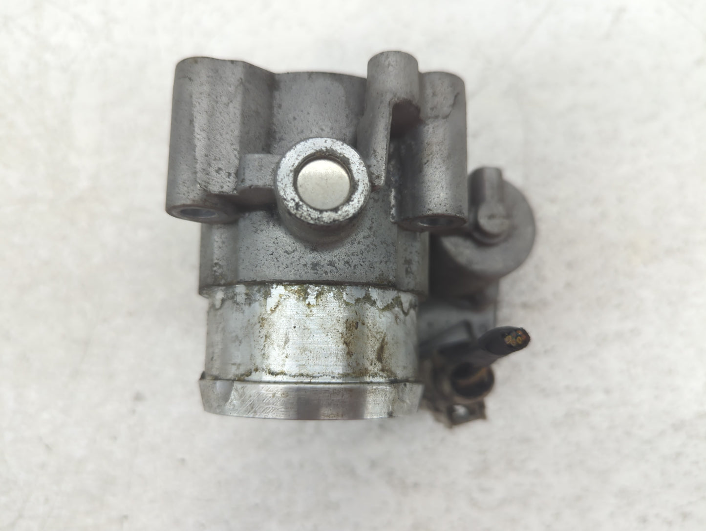 2014-2020 Ford Fusion Throttle Body P/N:DS7G-9F991-BB B13 178 4781 Fits Fits 2014 2015 2016 2017 2018 2019 2020 OEM Used Aut