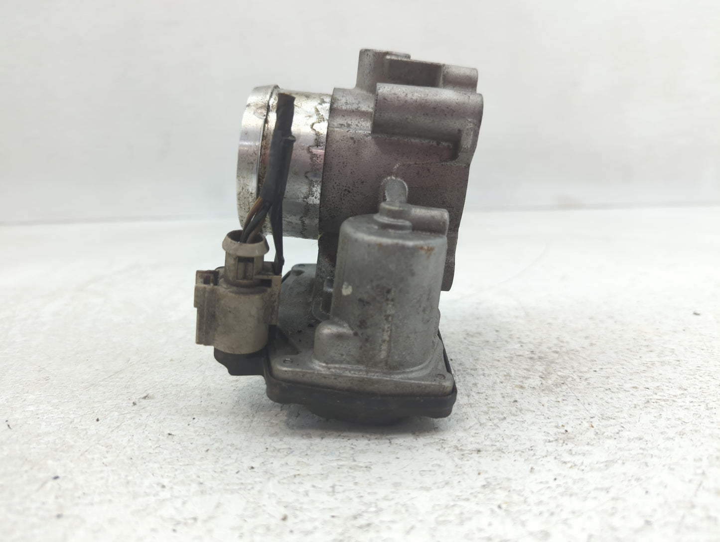 2014-2020 Ford Fusion Throttle Body P/N:DS7G-9F991-BB B13 178 4781 Fits Fits 2014 2015 2016 2017 2018 2019 2020 OEM Used Aut