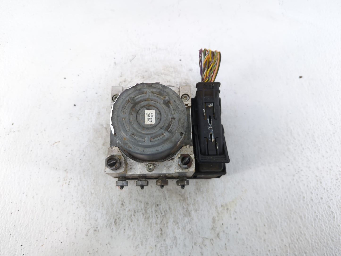 2014-2016 Ford Fusion ABS Pump Control Module Replacement P/N:DG9C-2C405-DF Fits Fits 2014 2015 2016 OEM Used Auto Parts - O