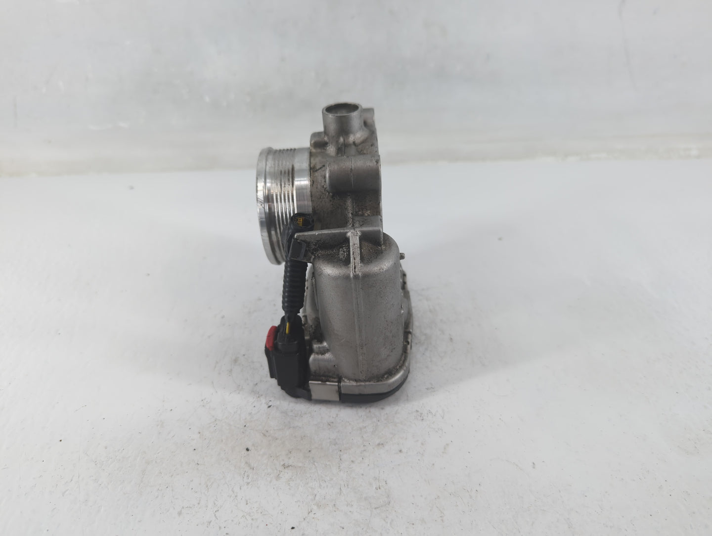2014-2020 Ford Fusion Throttle Body P/N:DS7E-9F991-BB Fits Fits 2014 2015 2016 2017 2018 2019 2020 2021 2022 OEM Used Auto P