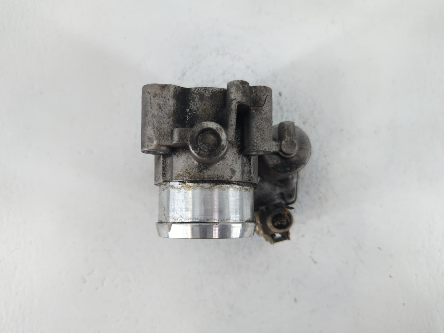 2014-2020 Ford Fusion Throttle Body P/N:B13 272 5959 DS7G-9F991-BB Fits Fits 2014 2015 2016 2017 2018 2019 2020 OEM Used Aut