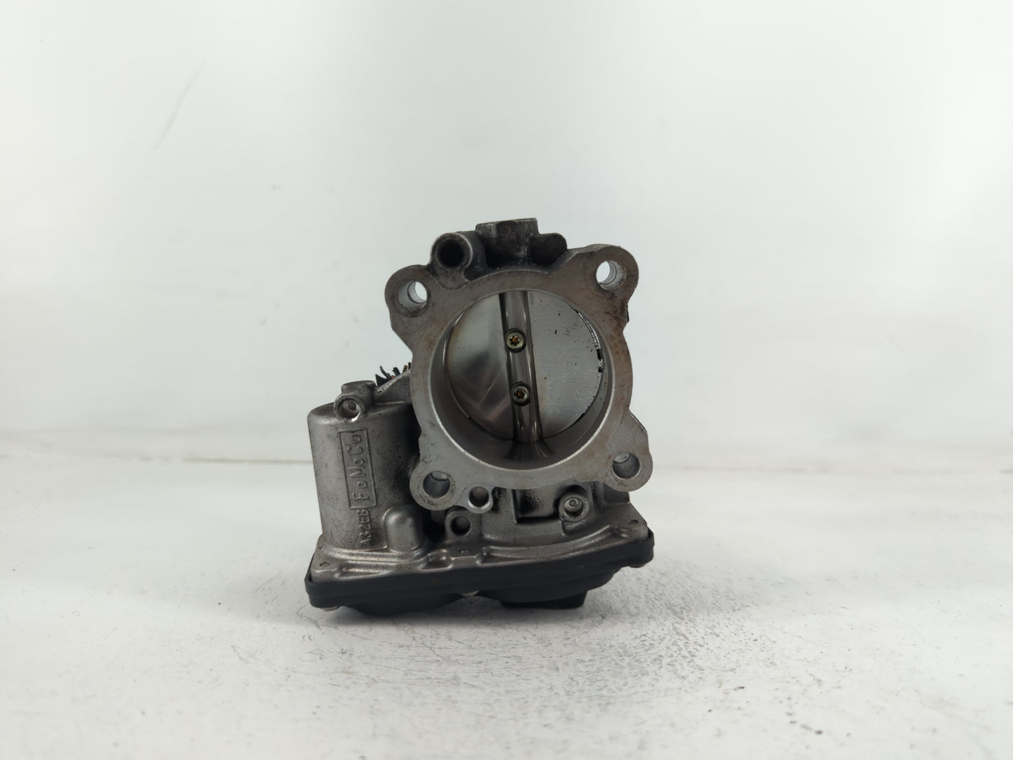 2014-2020 Ford Fusion Throttle Body P/N:B13 272 5959 DS7G-9F991-BB Fits Fits 2014 2015 2016 2017 2018 2019 2020 OEM Used Aut