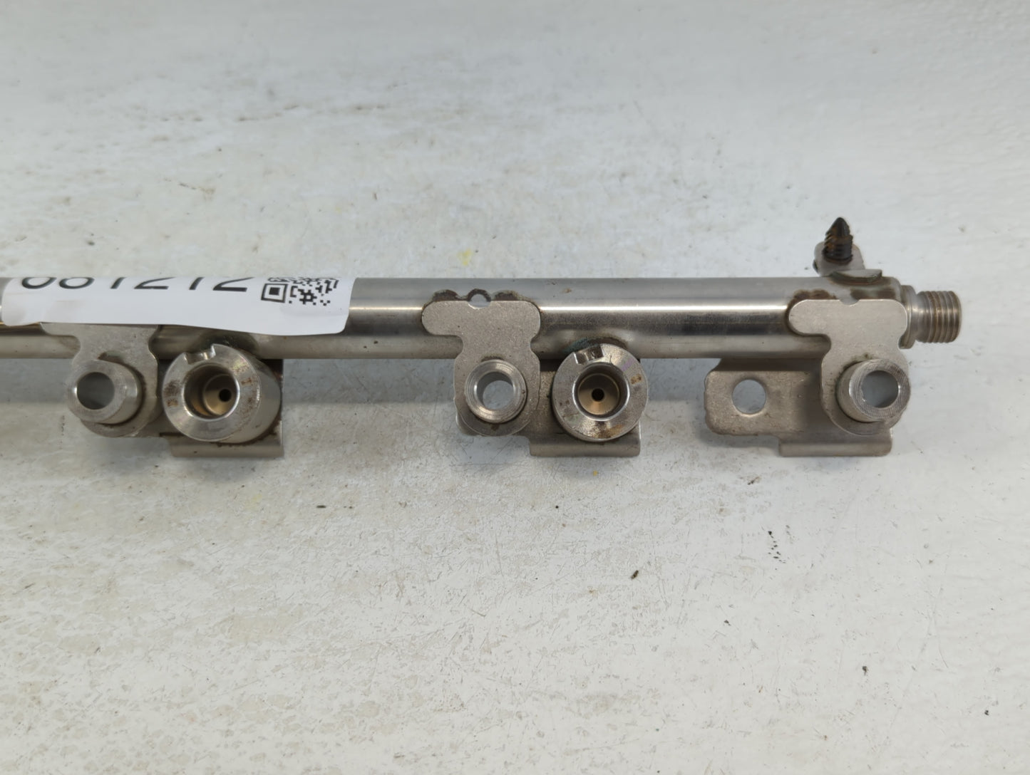 2014 Ford Fusion Fuel Injectors P/N:CJ5E-9F797-BF Fits OEM Used Auto Parts - Oemusedautoparts1.com