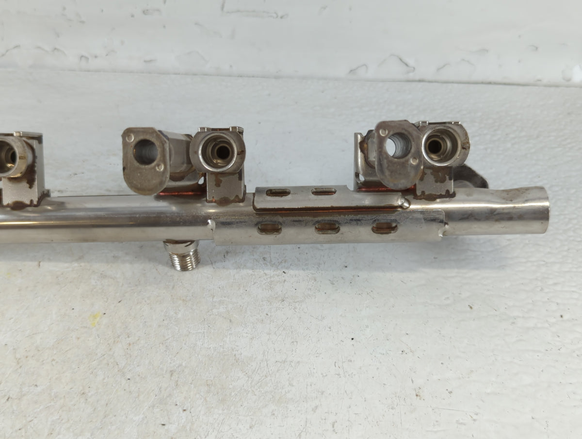 2014 Ford Fusion Fuel Injectors P/N:CJ5G-9H487-BA Fits OEM Used Auto Parts - Oemusedautoparts1.com