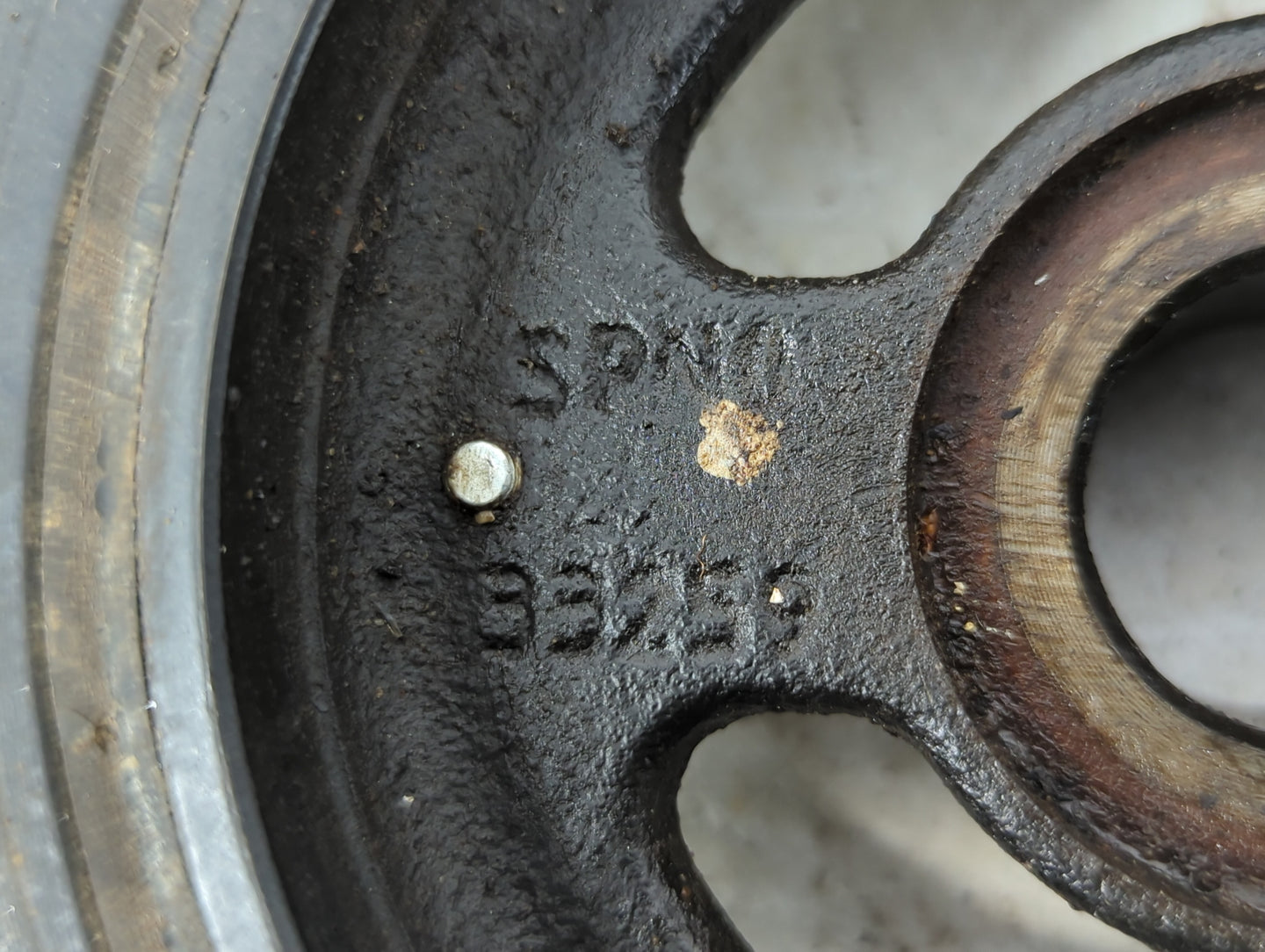 2014 Ford Fusion SHAFT PULLEY BALANCER - Oemusedautoparts1.com