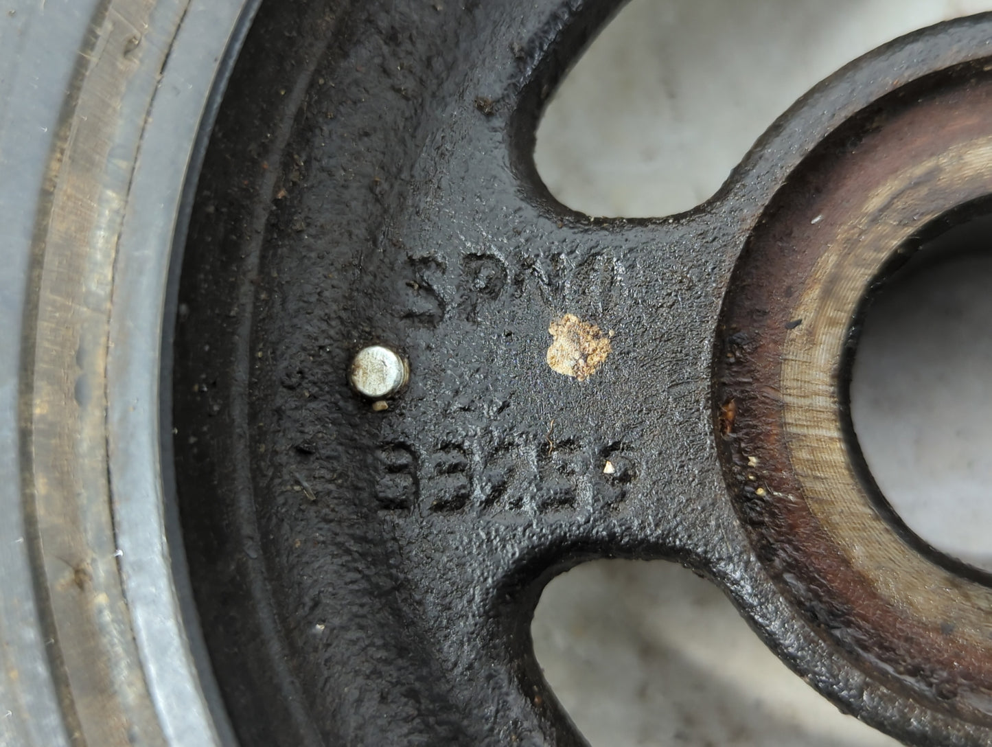 2014 Ford Fusion SHAFT PULLEY BALANCER - Oemusedautoparts1.com