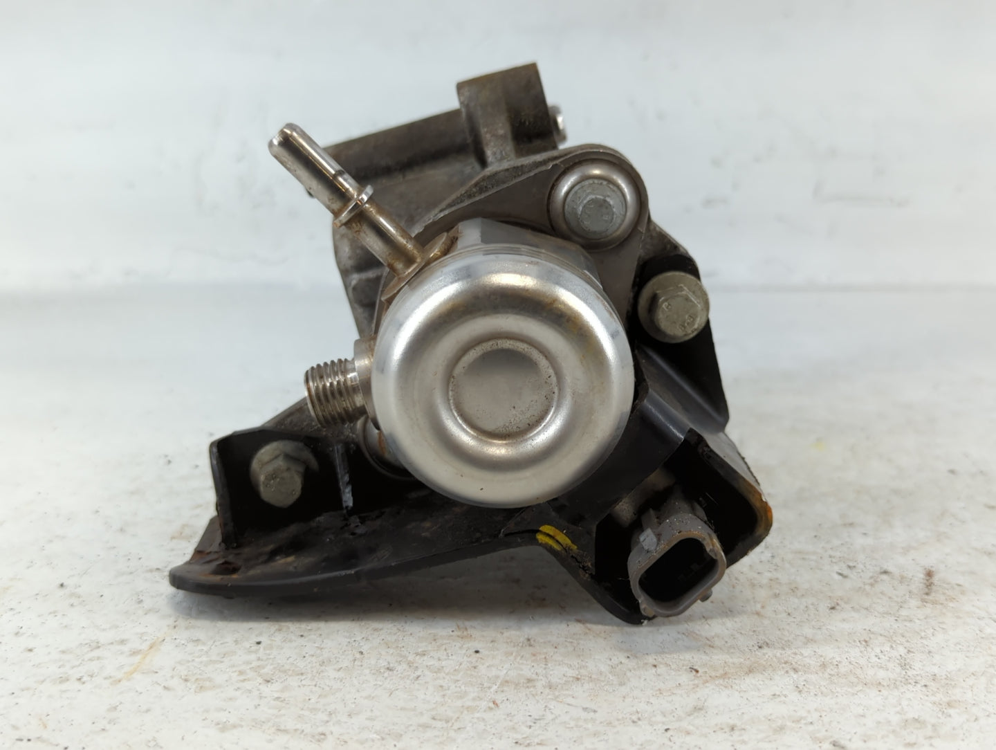 2014 Ford Fusion GAS HIGH PRESSURE FUEL PUMP - Oemusedautoparts1.com
