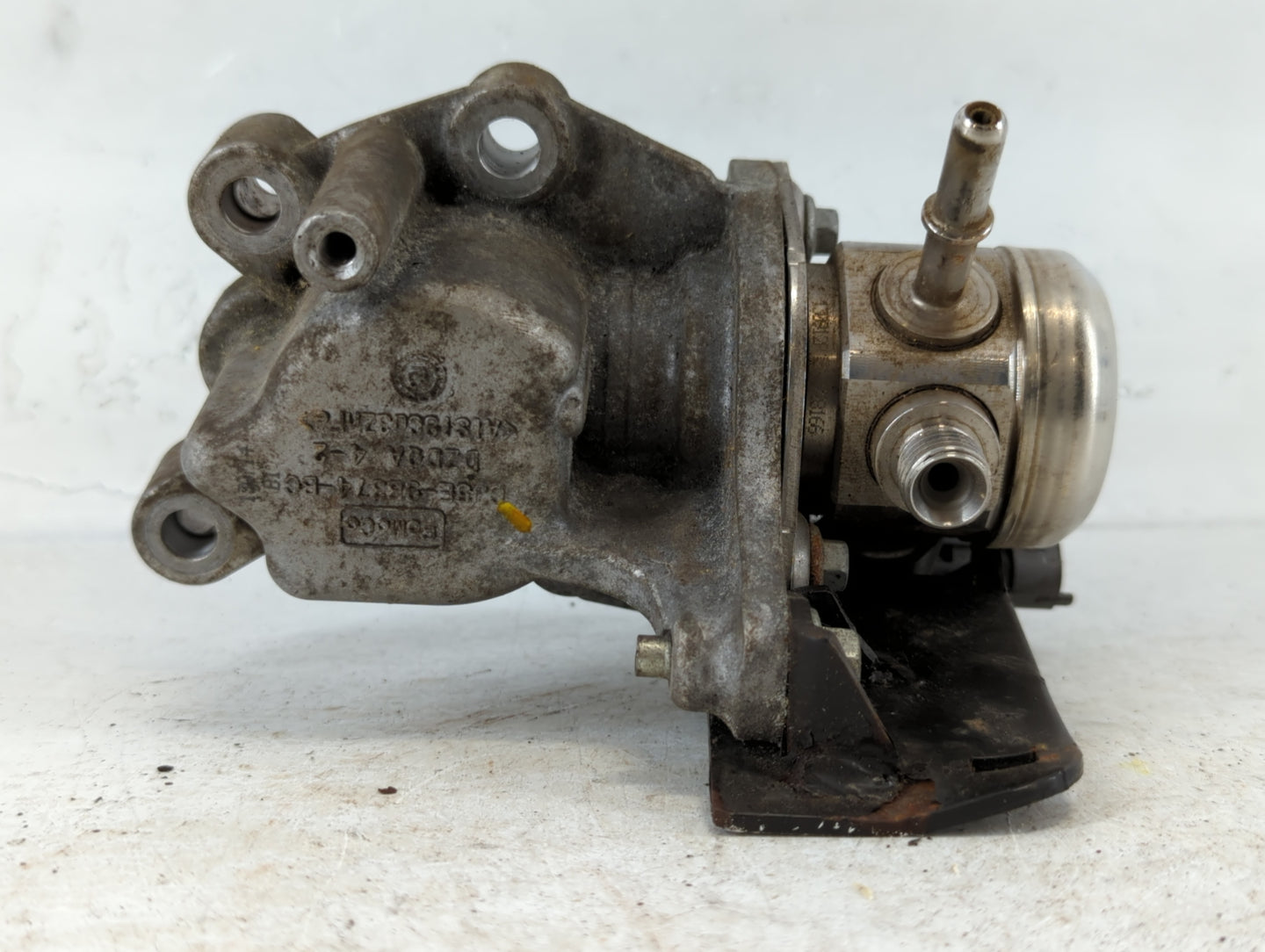 2014 Ford Fusion GAS HIGH PRESSURE FUEL PUMP - Oemusedautoparts1.com