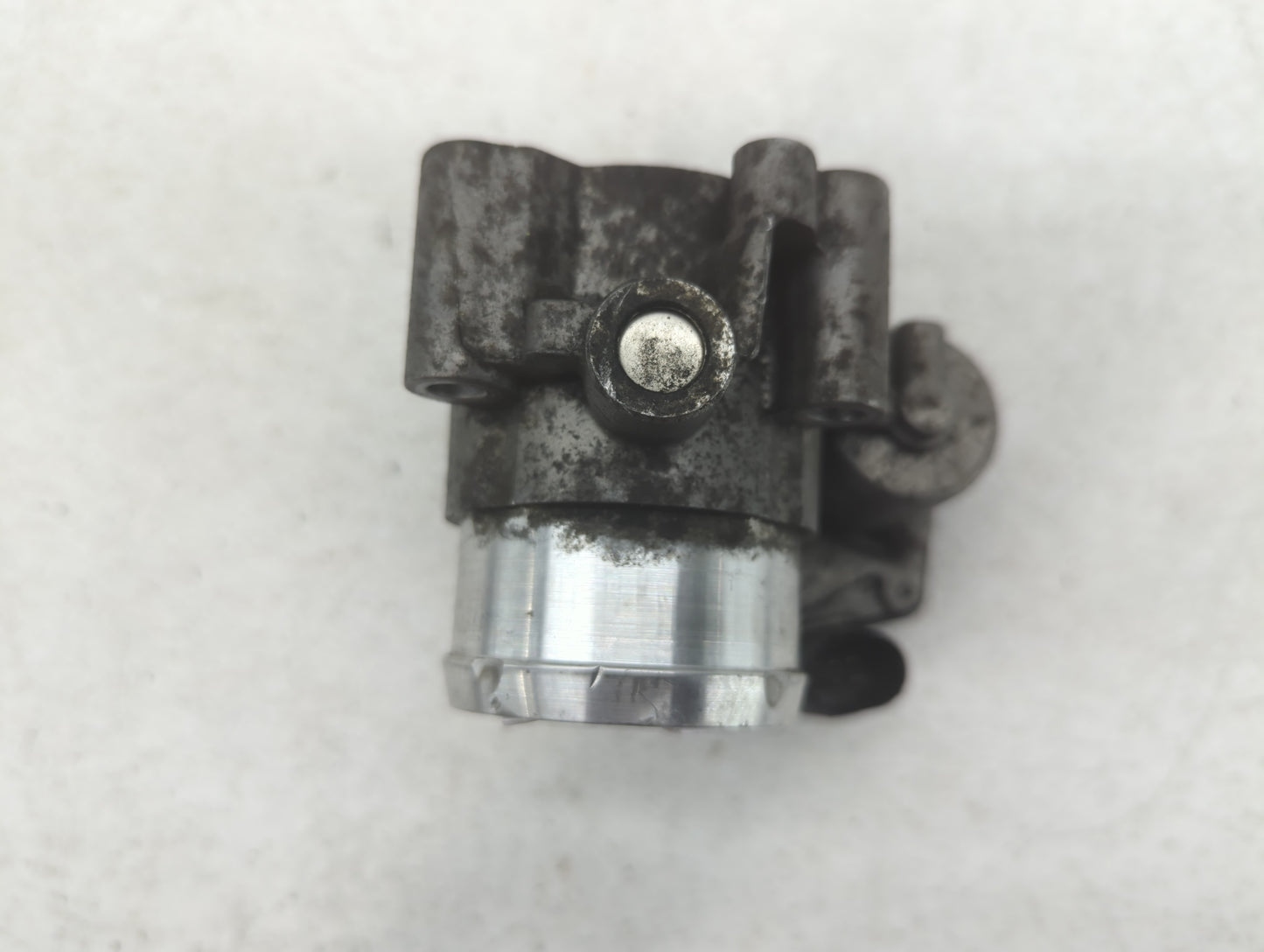 2014-2020 Ford Fusion Throttle Body P/N:B13 319 4596 DS7G-9F991-BB Fits Fits 2014 2015 2016 2017 2018 2019 2020 OEM Used Aut