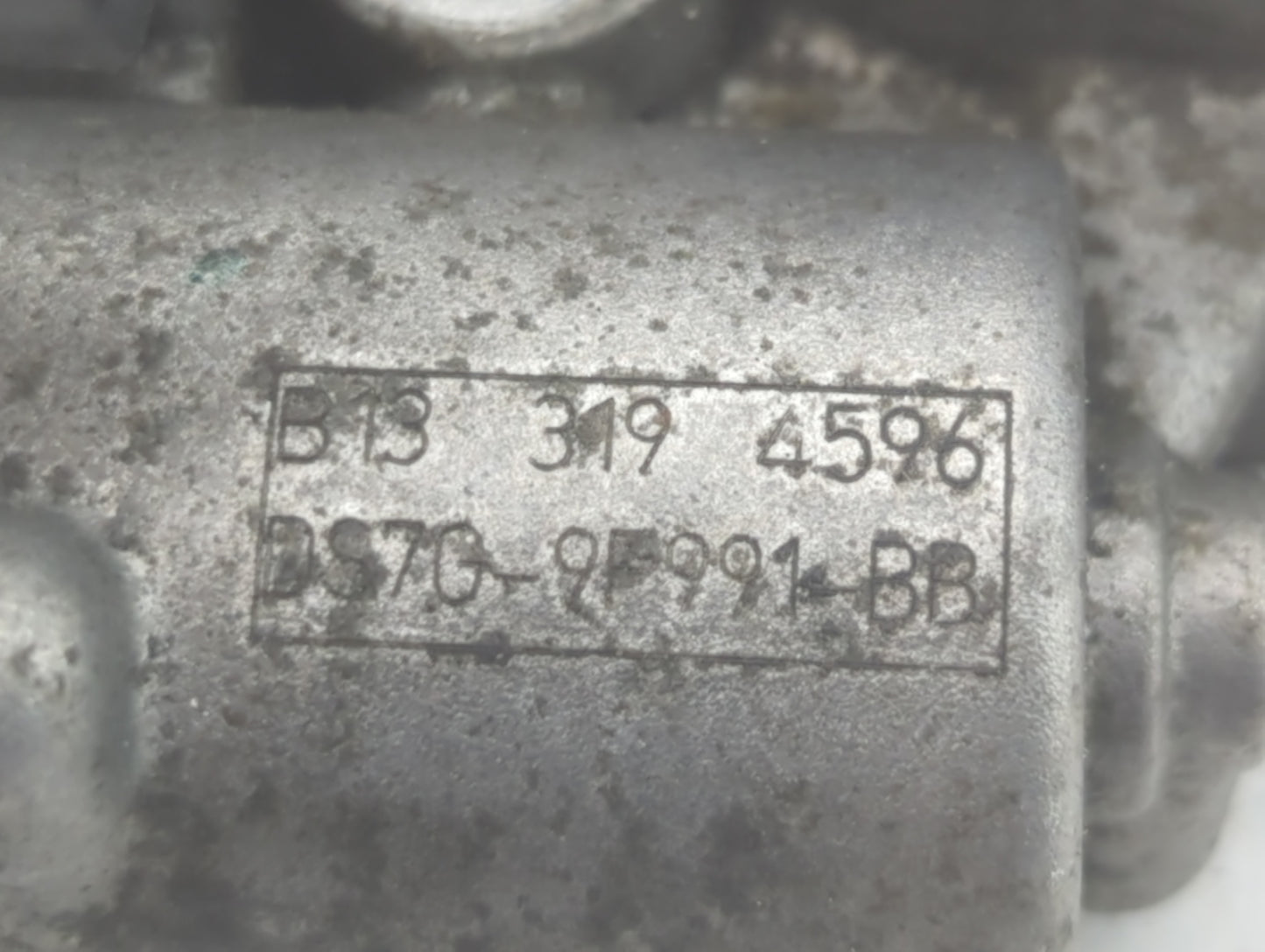 2014-2020 Ford Fusion Throttle Body P/N:B13 319 4596 DS7G-9F991-BB Fits Fits 2014 2015 2016 2017 2018 2019 2020 OEM Used Aut