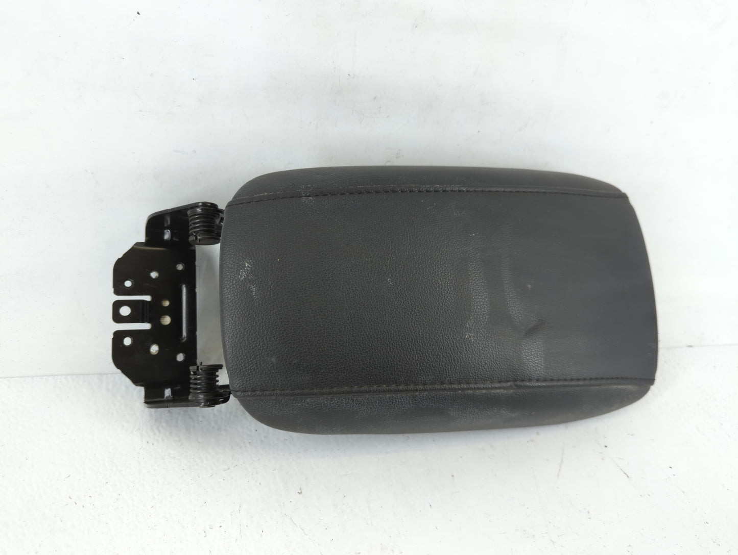 2014 Ford Fusion Center Console Armrest Cover Lid P/N:L0210263AA05B8 6088 Fits Fits 2008 OEM Used Auto Parts - Oemusedautopa