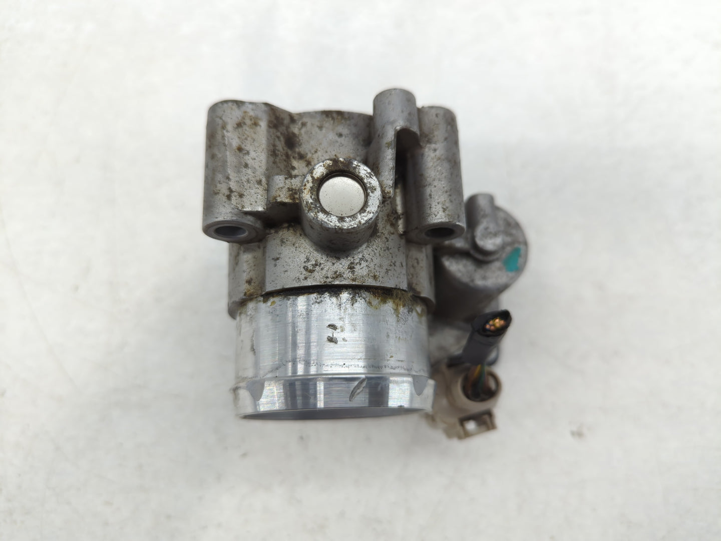 2014-2020 Ford Fusion Throttle Body P/N:B13 179 4386 DS7E-9F991-BB Fits Fits 2014 2015 2016 2017 2018 2019 2020 OEM Used Aut