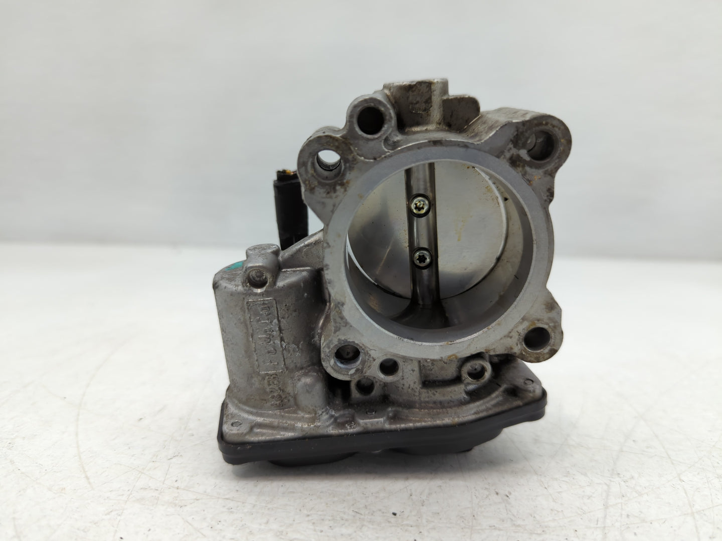 2014-2020 Ford Fusion Throttle Body P/N:B13 179 4386 DS7E-9F991-BB Fits Fits 2014 2015 2016 2017 2018 2019 2020 OEM Used Aut