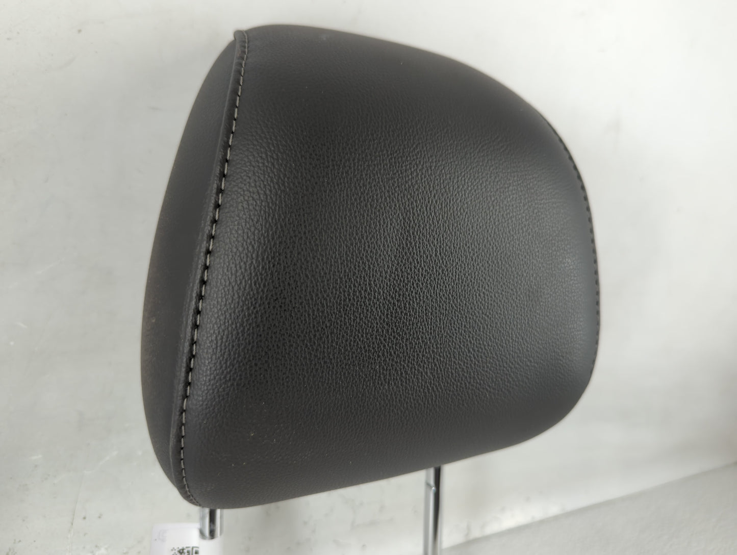 2014 Ford Fusion Headrest Head Rest Front Driver Passenger Seat Fits Fits 1999 2000 2001 2002 OEM Used Auto Parts - Oemuseda