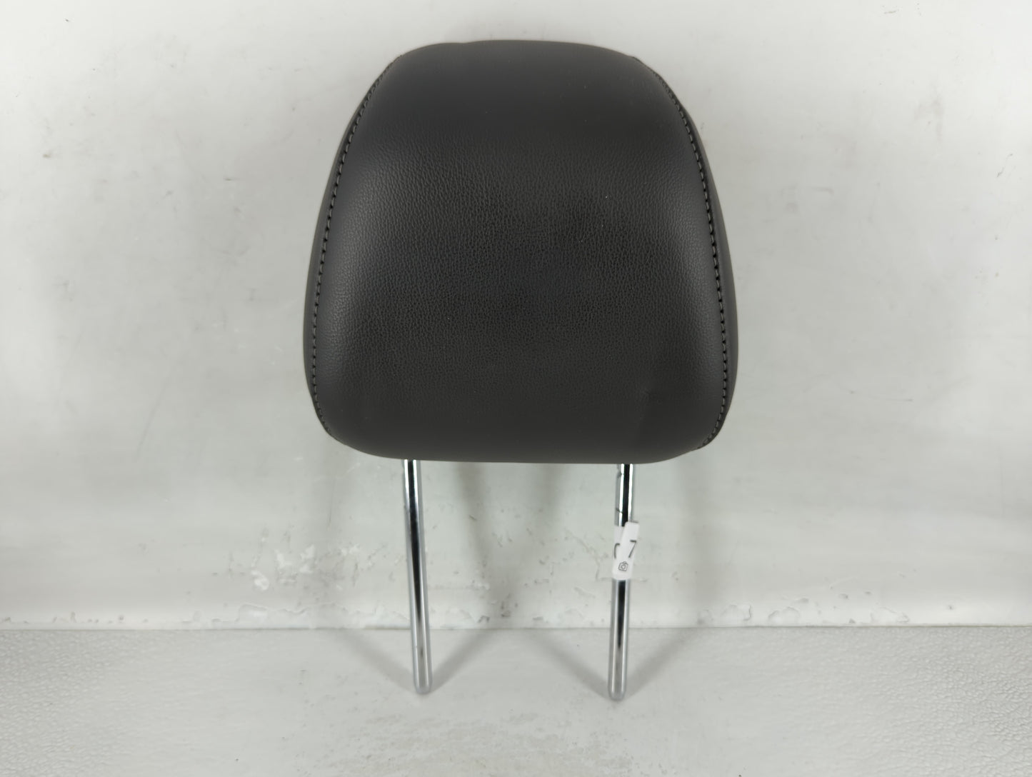 2014 Ford Fusion Headrest Head Rest Front Driver Passenger Seat Fits Fits 1999 2000 2001 2002 OEM Used Auto Parts - Oemuseda