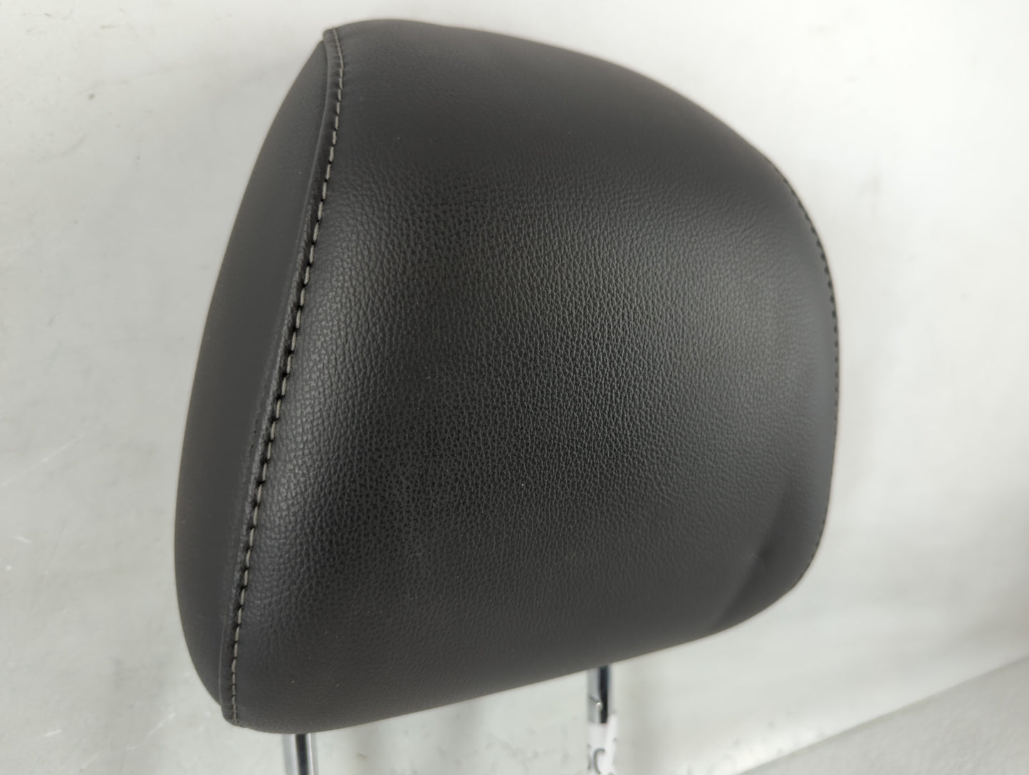 2014 Ford Fusion Headrest Head Rest Front Driver Passenger Seat Fits Fits 1999 2000 2001 2002 OEM Used Auto Parts - Oemuseda