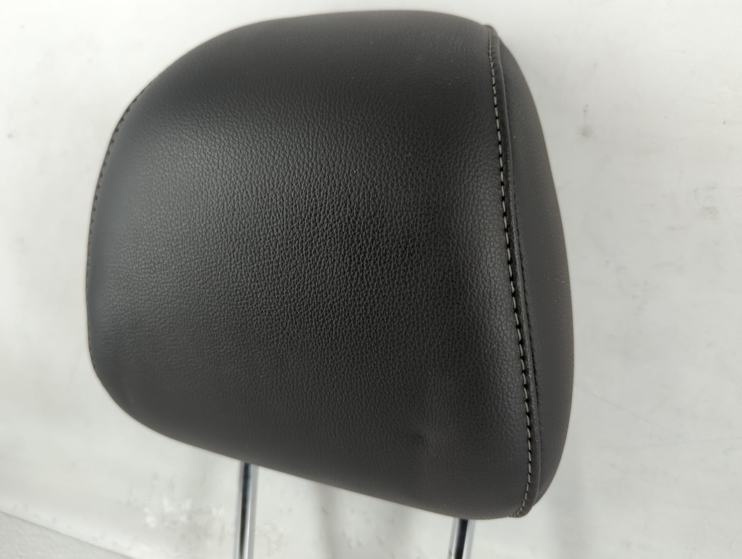 2014 Ford Fusion Headrest Head Rest Front Driver Passenger Seat Fits Fits 1999 2000 2001 2002 OEM Used Auto Parts - Oemuseda