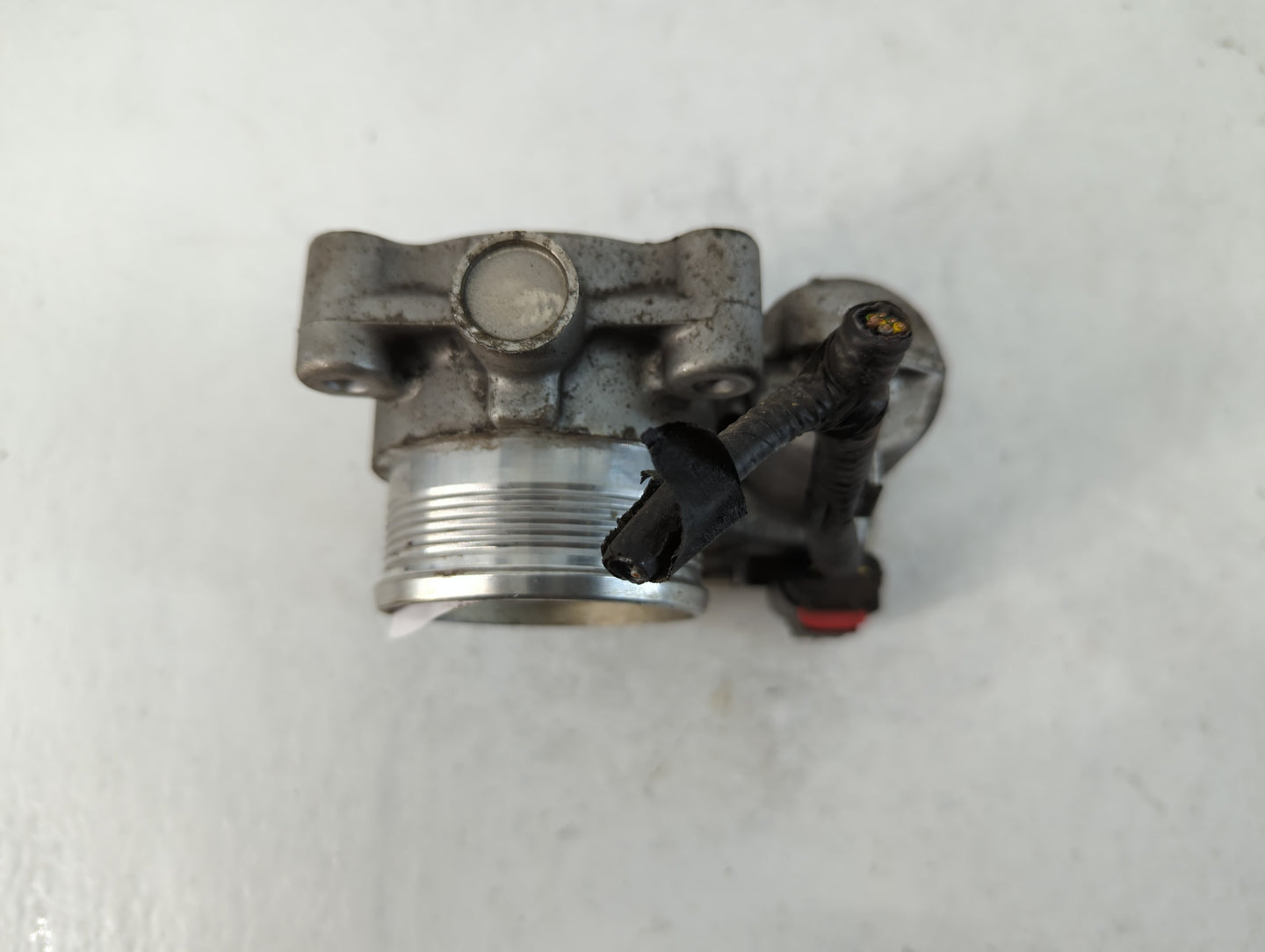 2014-2020 Ford Fusion Throttle Body P/N:DS7E-9F991-BB Fits Fits 2014 2015 2016 2017 2018 2019 2020 2021 2022 OEM Used Auto P