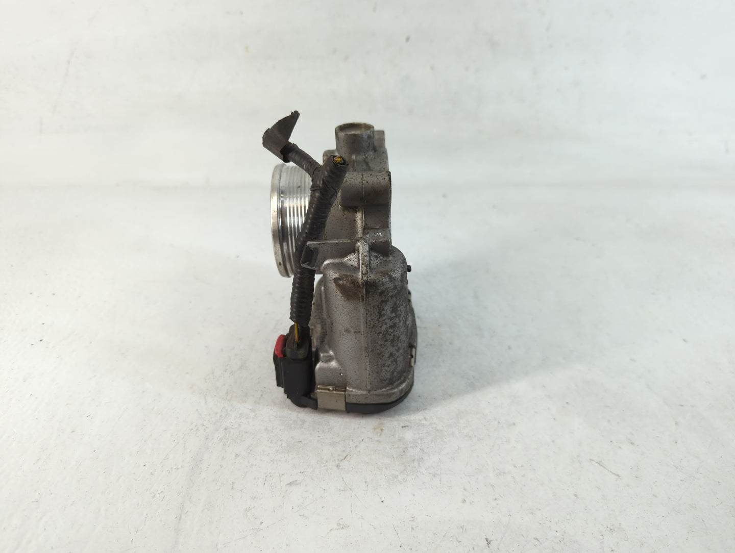 2014-2020 Ford Fusion Throttle Body P/N:DS7E-9F991-BB Fits Fits 2014 2015 2016 2017 2018 2019 2020 2021 2022 OEM Used Auto P