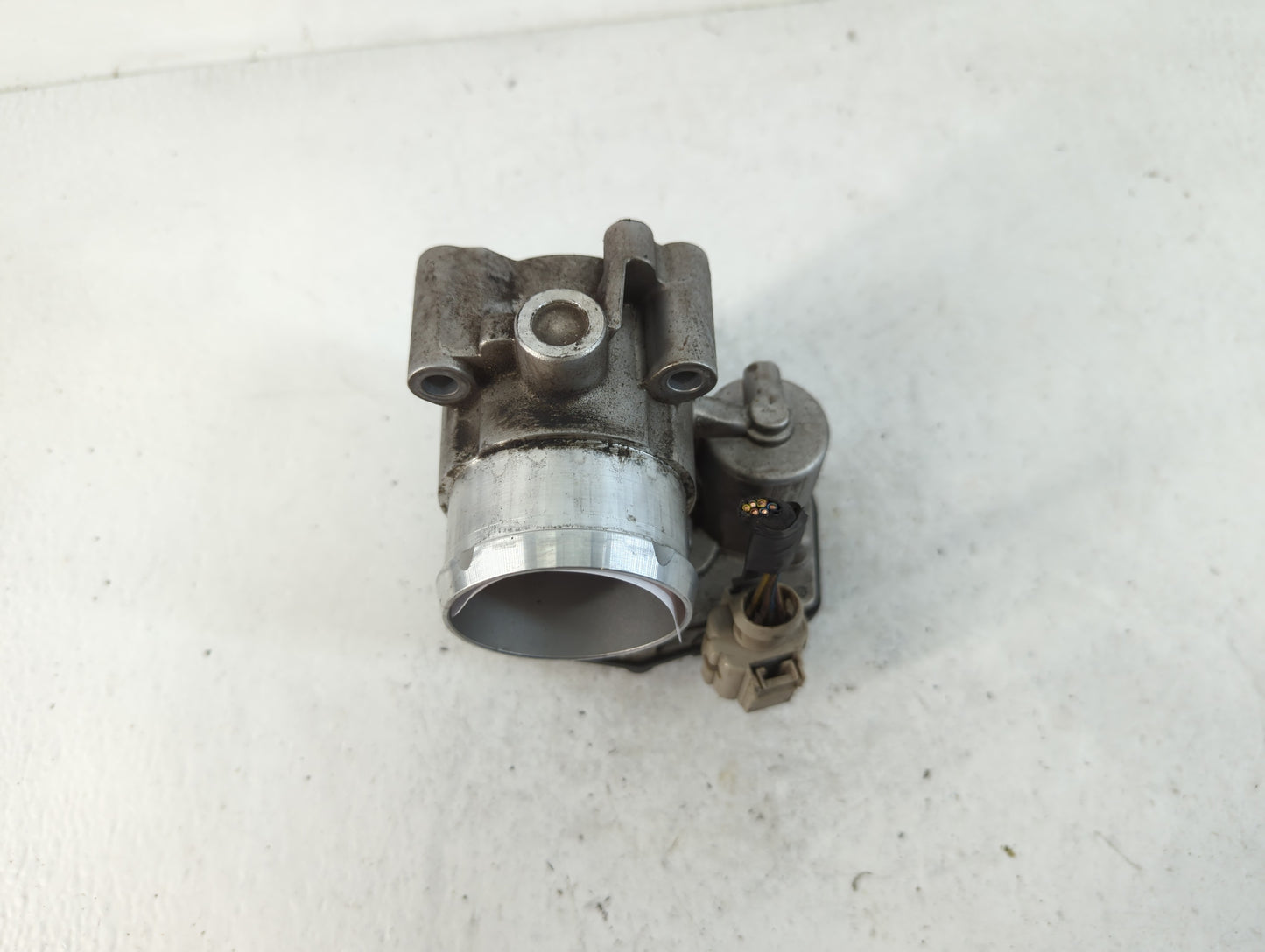 2014-2020 Ford Fusion Throttle Body P/N:DS7G-9F991-BB B13 300 4035 Fits Fits 2014 2015 2016 2017 2018 2019 2020 OEM Used Aut