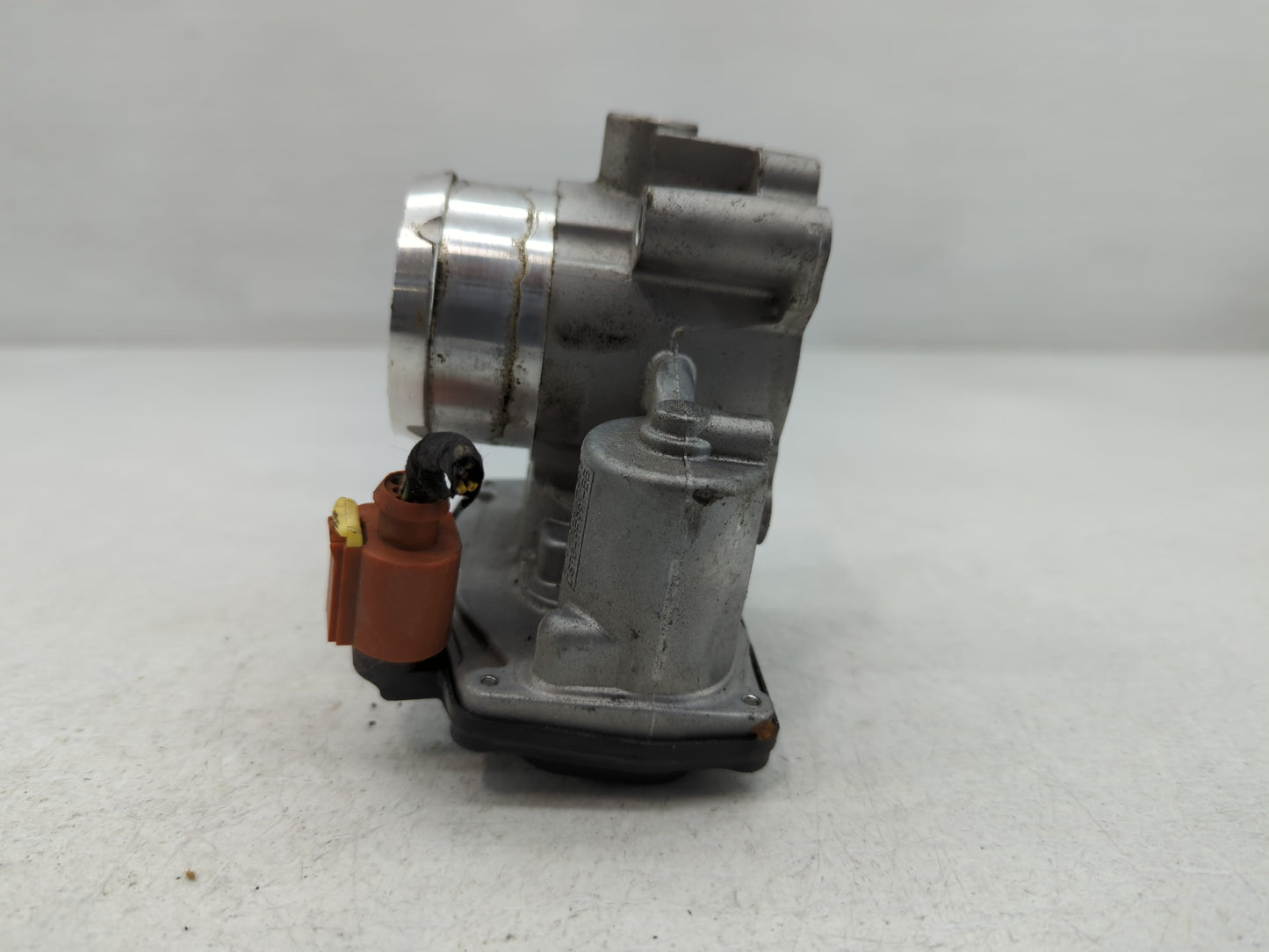 2014-2020 Ford Fusion Throttle Body P/N:DS7G-9F991-BB B13 300 4035 Fits Fits 2014 2015 2016 2017 2018 2019 2020 OEM Used Aut