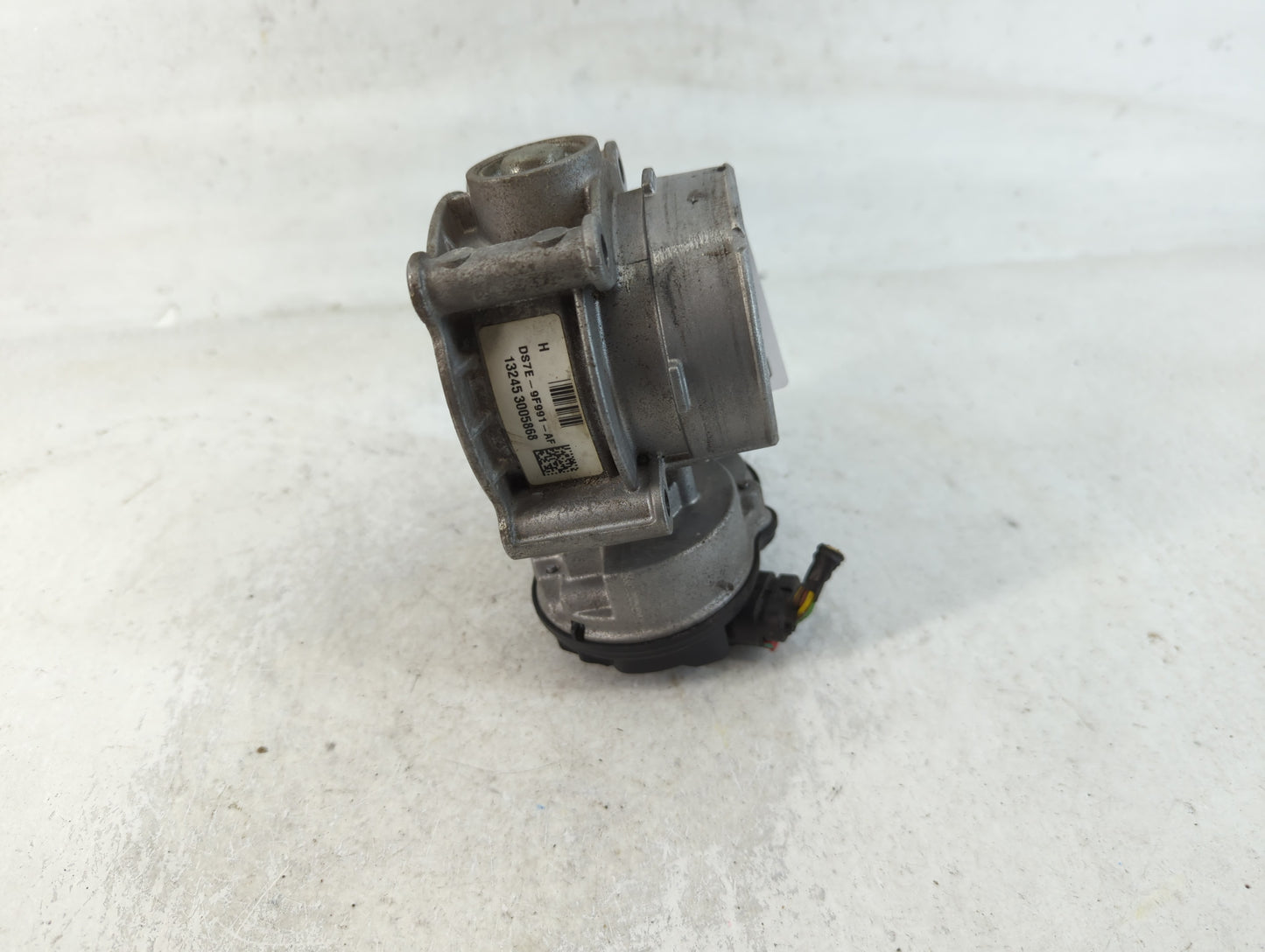 2013-2020 Ford Fusion Throttle Body P/N:DS7E-9F991-AF Fits Fits 2013 2014 2015 2016 2017 2018 2019 2020 2021 2022 OEM Used A