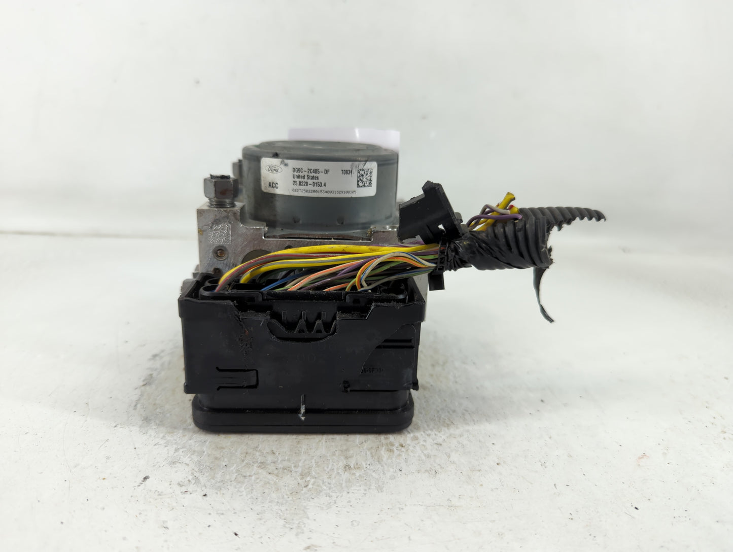 2014-2016 Ford Fusion ABS Pump Control Module Replacement P/N:DG9C-2C405-DF Fits Fits 2014 2015 2016 OEM Used Auto Parts - O