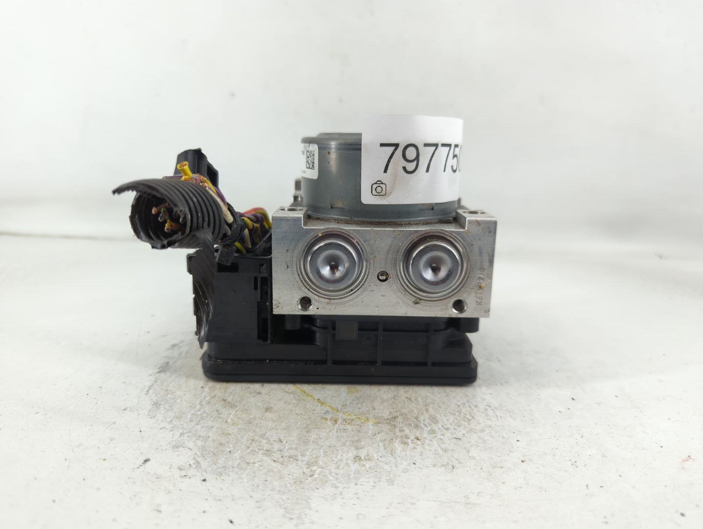2014-2016 Ford Fusion ABS Pump Control Module Replacement P/N:DG9C-2C405-DF Fits Fits 2014 2015 2016 OEM Used Auto Parts - O