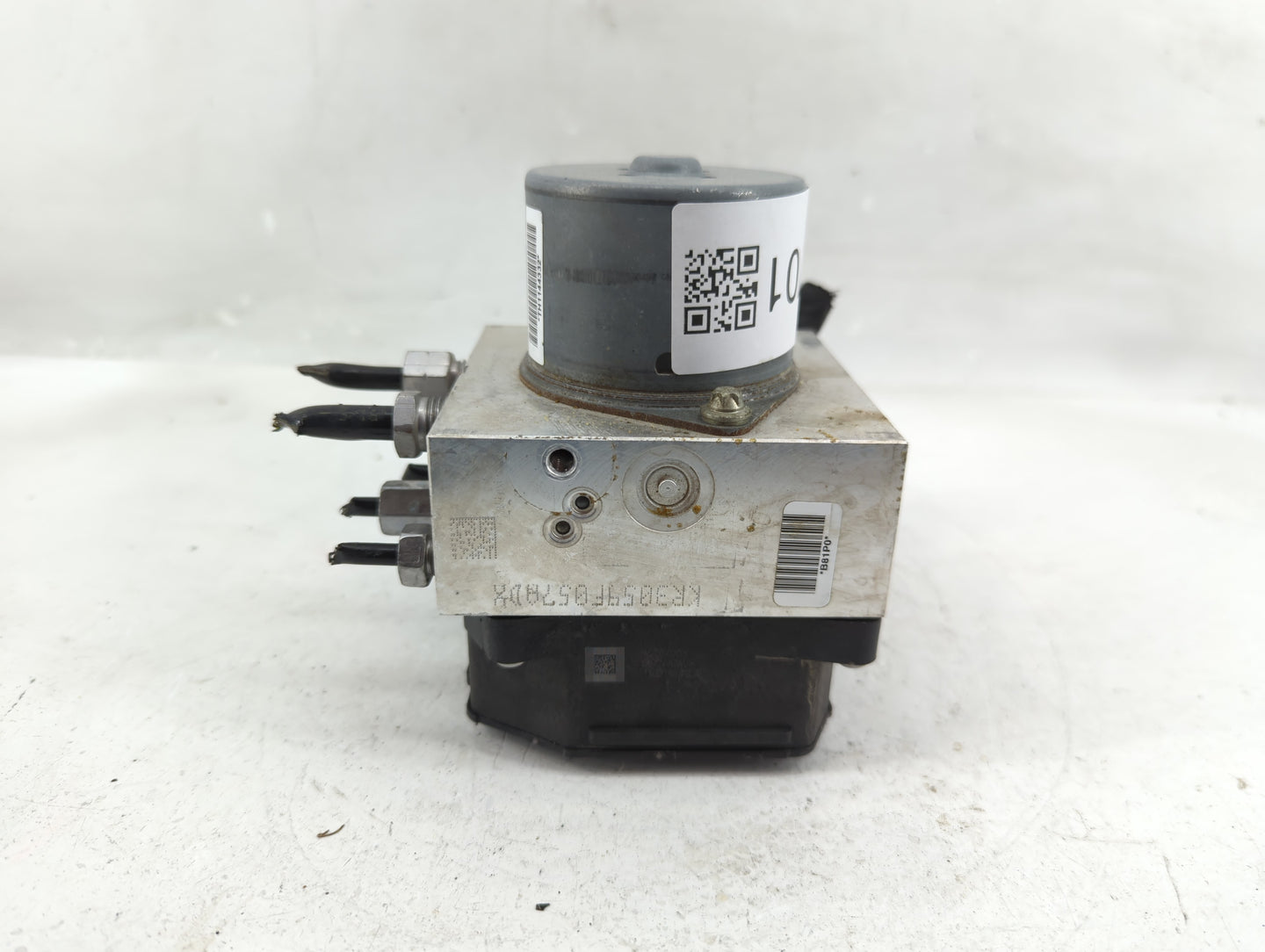 2013-2014 Ford Mustang ABS Pump Control Module Replacement P/N:DR33-2C405-AD Fits Fits 2013 2014 OEM Used Auto Parts - Oemus