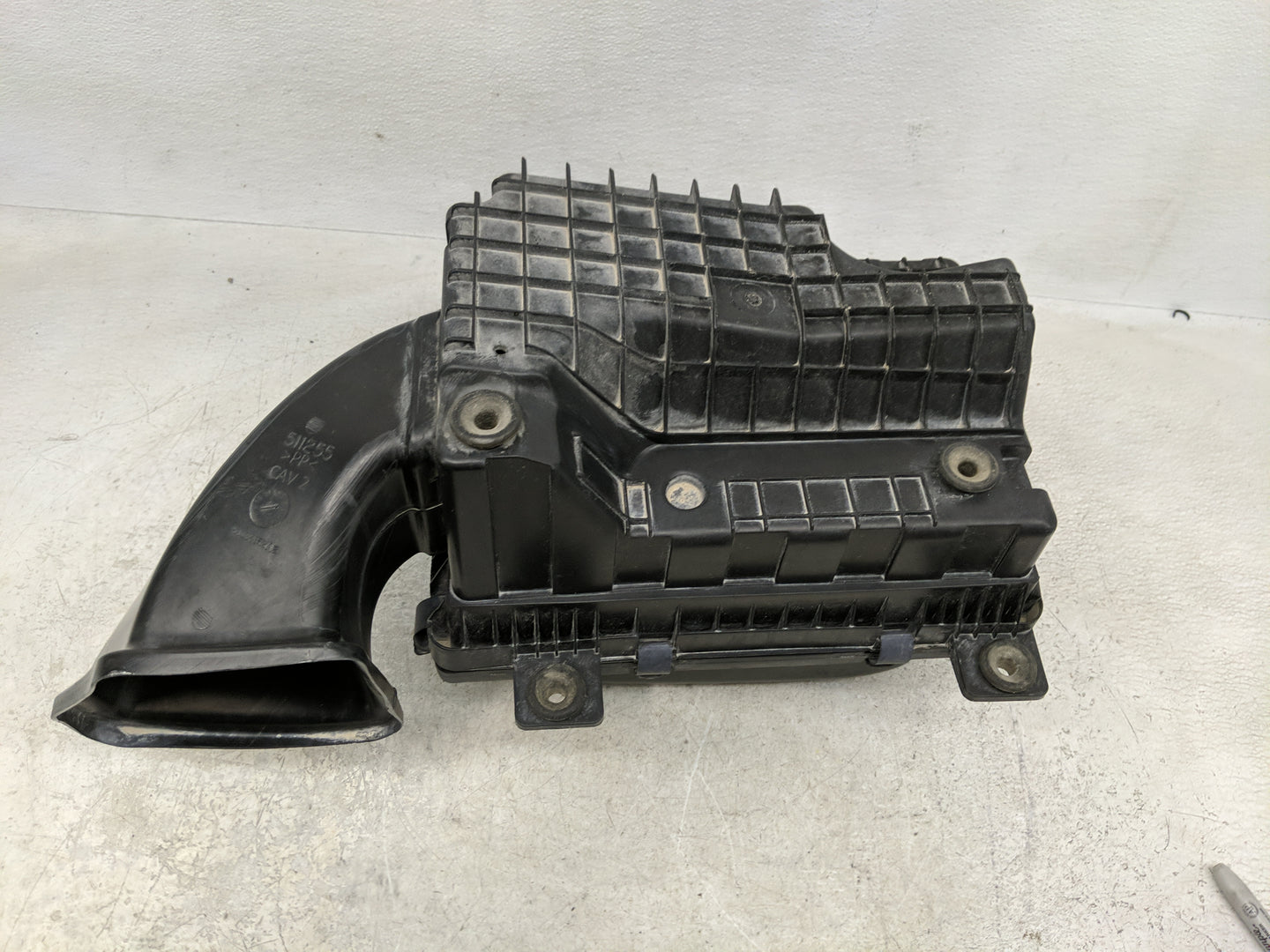 2011-2014 Ford Mustang Air Cleaner Intake-duct Hose Tube - Oemusedautoparts1.com