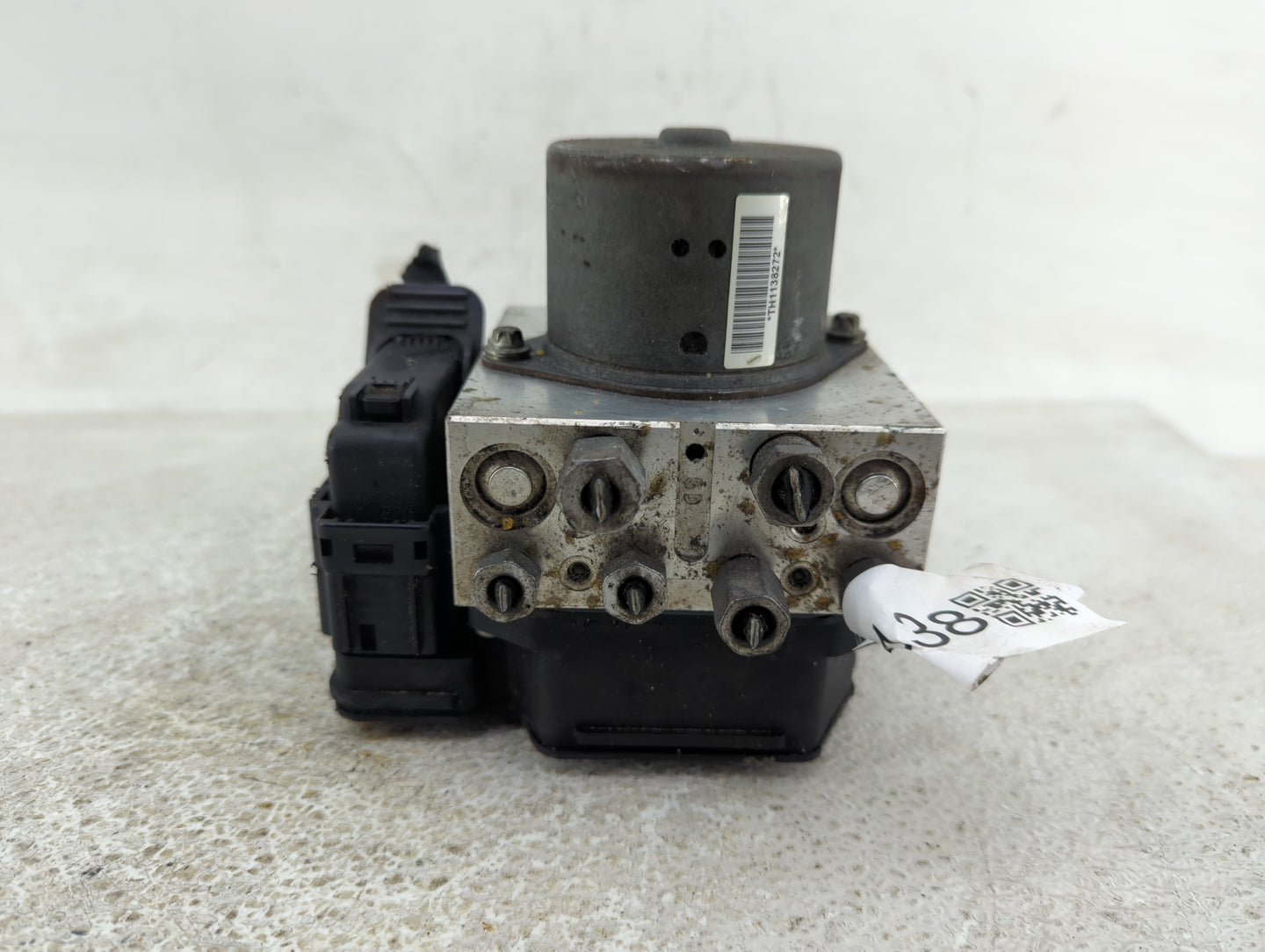 2013-2014 Ford Mustang ABS Pump Control Module Replacement P/N:DR33-2C405-AD Fits Fits 2013 2014 OEM Used Auto Parts - Oemus