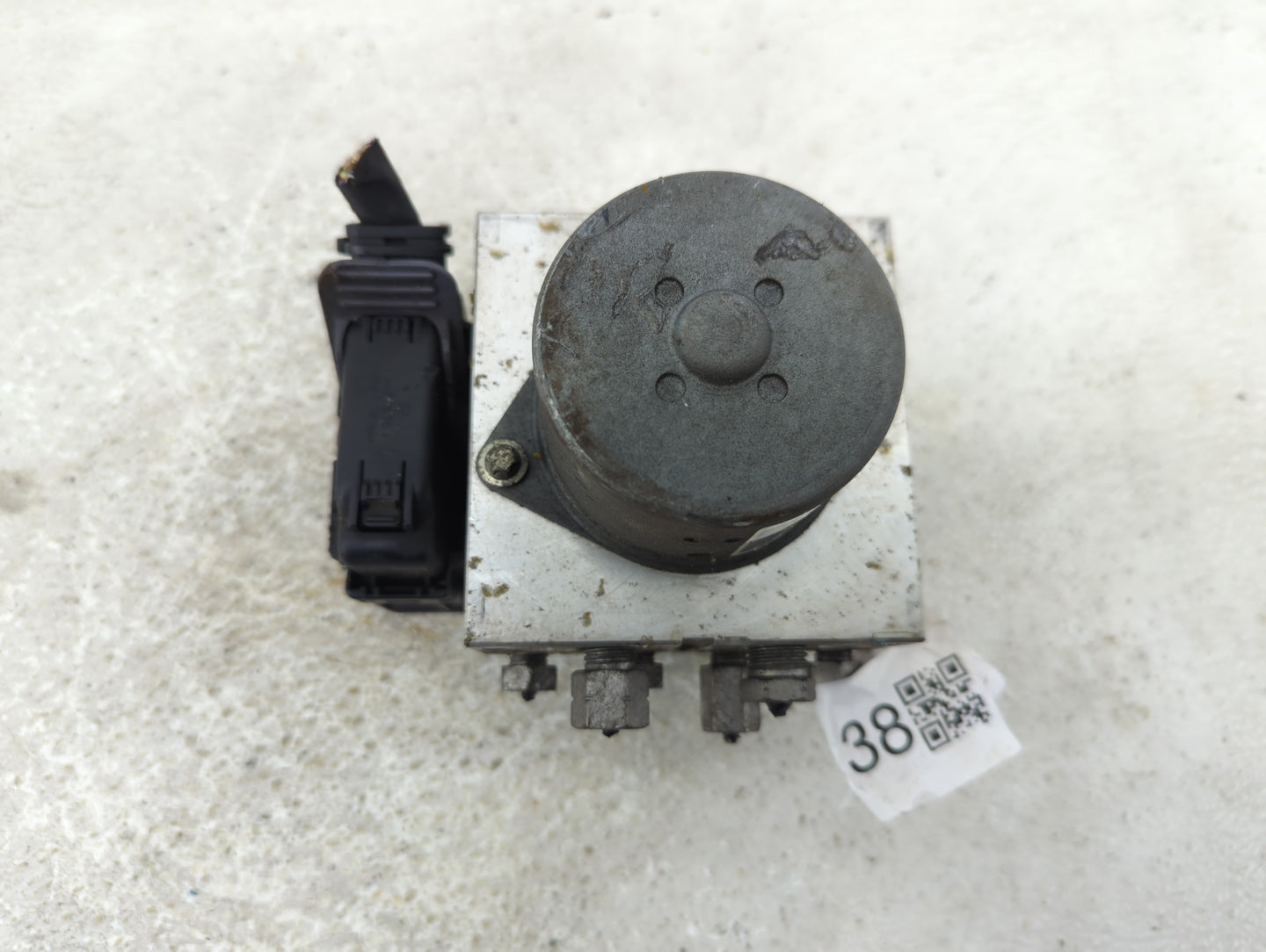 2013-2014 Ford Mustang ABS Pump Control Module Replacement P/N:DR33-2C405-AD Fits Fits 2013 2014 OEM Used Auto Parts - Oemus