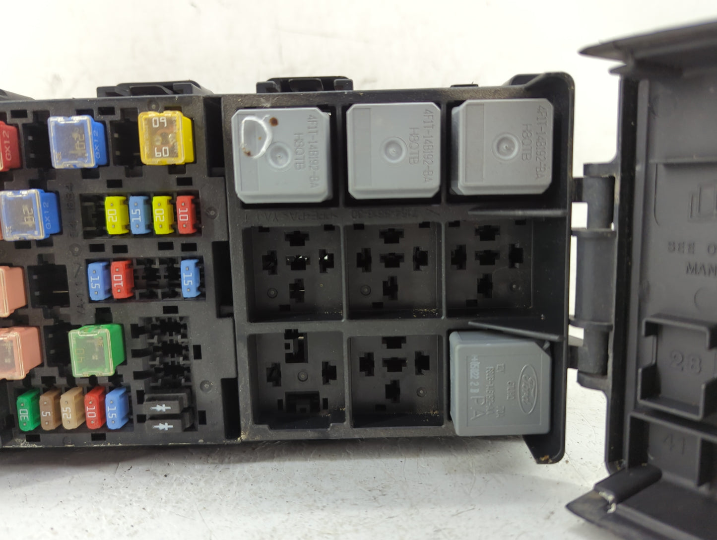 2012-2014 Ford Mustang Fusebox Fuse Box Panel Relay Module P/N:54-8799-30 Fits Fits 2012 2013 2014 OEM Used Auto Parts - Oem