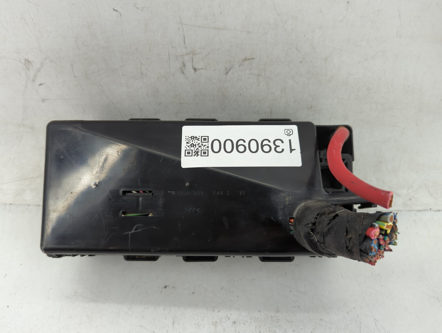 2012-2014 Ford Mustang Fusebox Fuse Box Panel Relay Module P/N:54-8799-30 Fits Fits 2012 2013 2014 OEM Used Auto Parts - Oem