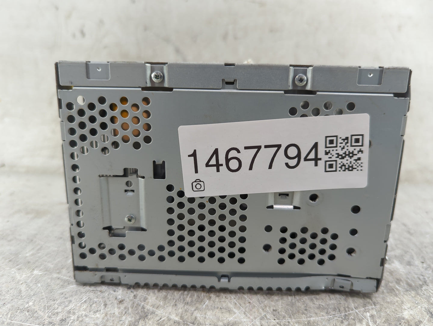 2013-2014 Ford Mustang Radio AM FM Cd Player Receiver Replacement P/N:PU-3542A-A DR3T-19C157-CA, DR3T-19C10 Fits Fits 2013 2