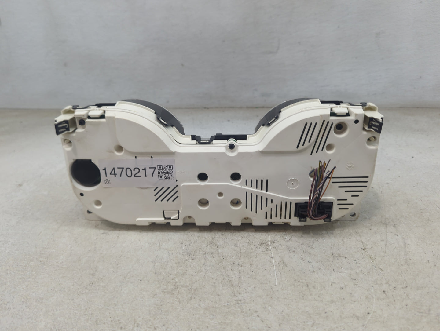 2014 Ford Mustang Instrument Cluster Speedometer Gauges P/N: Miles: Fits OEM Used Auto Parts - Oemusedautoparts1.com