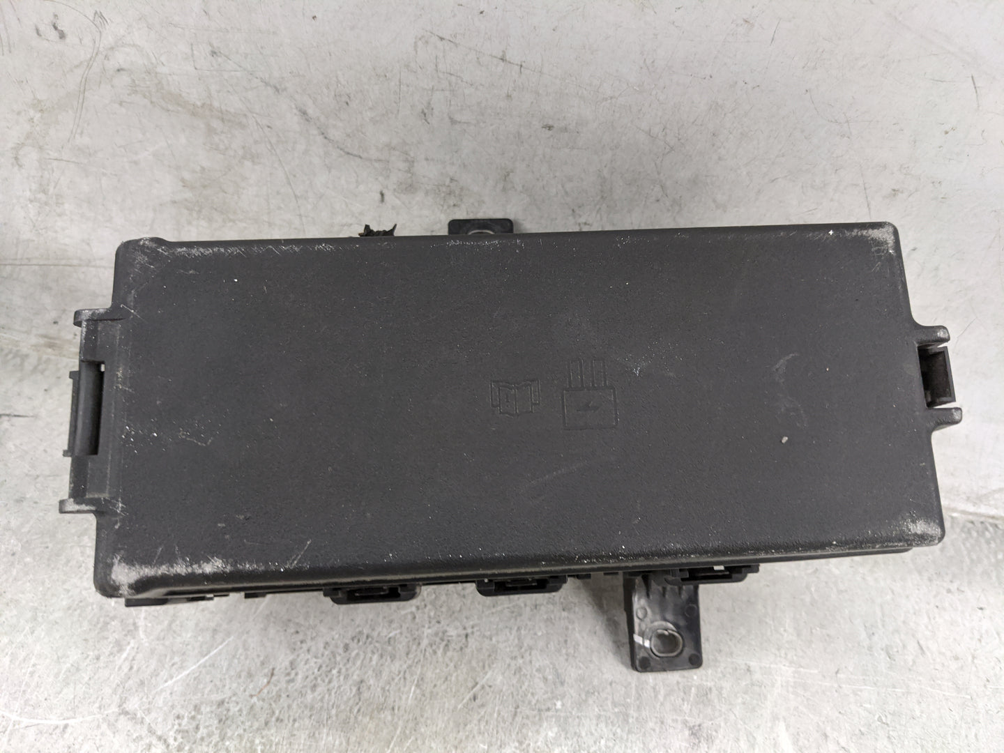 2012-2014 Ford Mustang Fusebox Fuse Box Panel Relay Module P/N:AR3T-14A003-AB AR3T-14A003-AB CUH60 Fits Fits 2012 2013 2014 