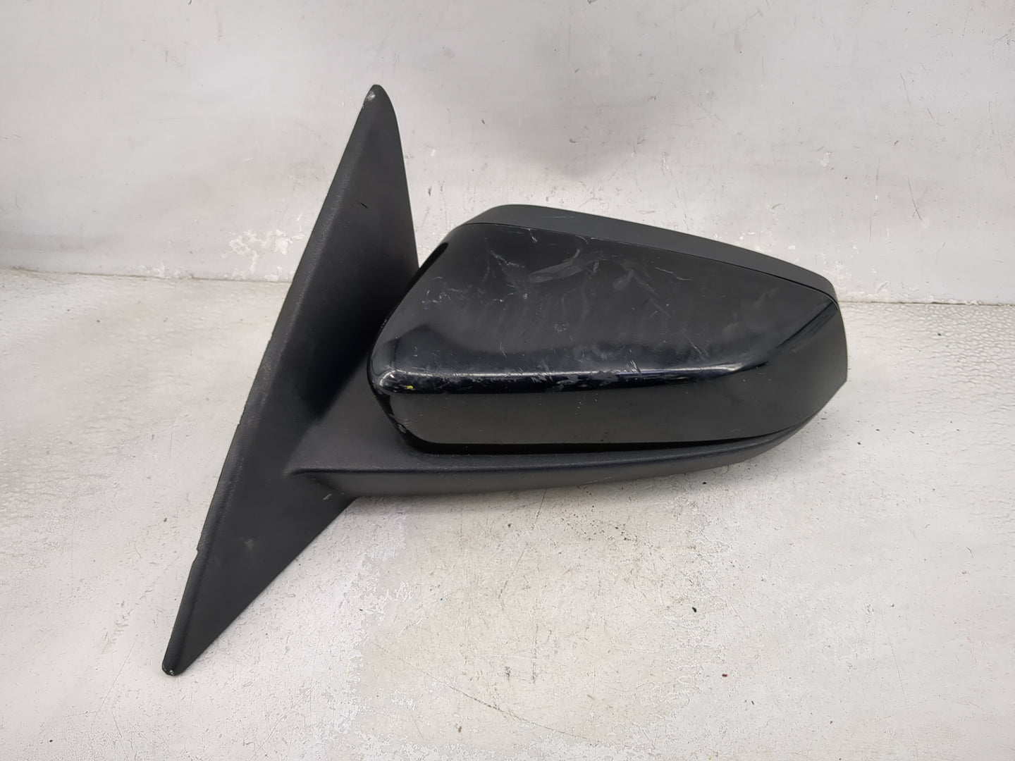 2014 Ford Mustang Driver Side View Mirror - Left Door Mirror OEM Used - Oemusedautoparts1.com