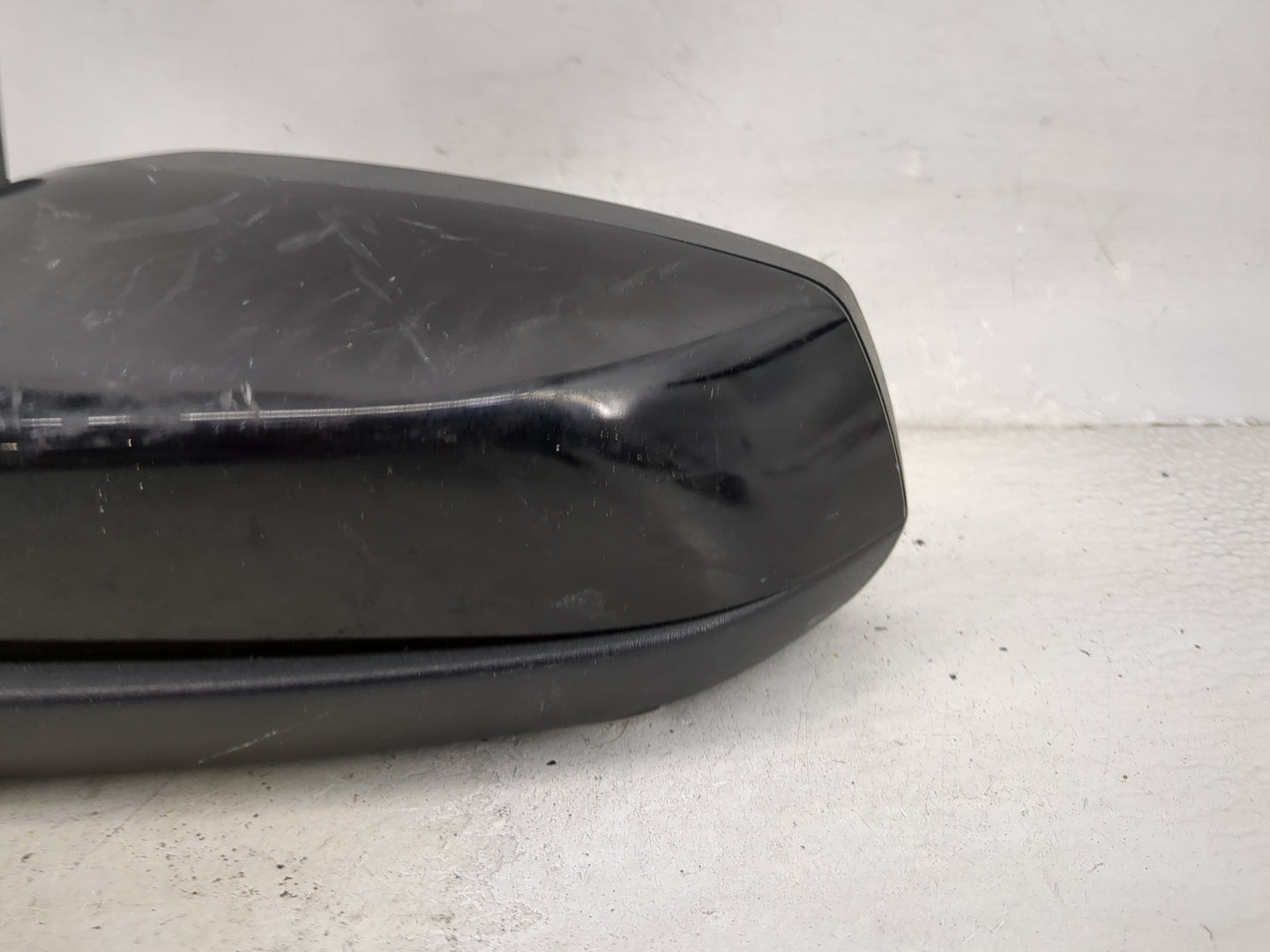 2014 Ford Mustang Driver Side View Mirror - Left Door Mirror OEM Used - Oemusedautoparts1.com