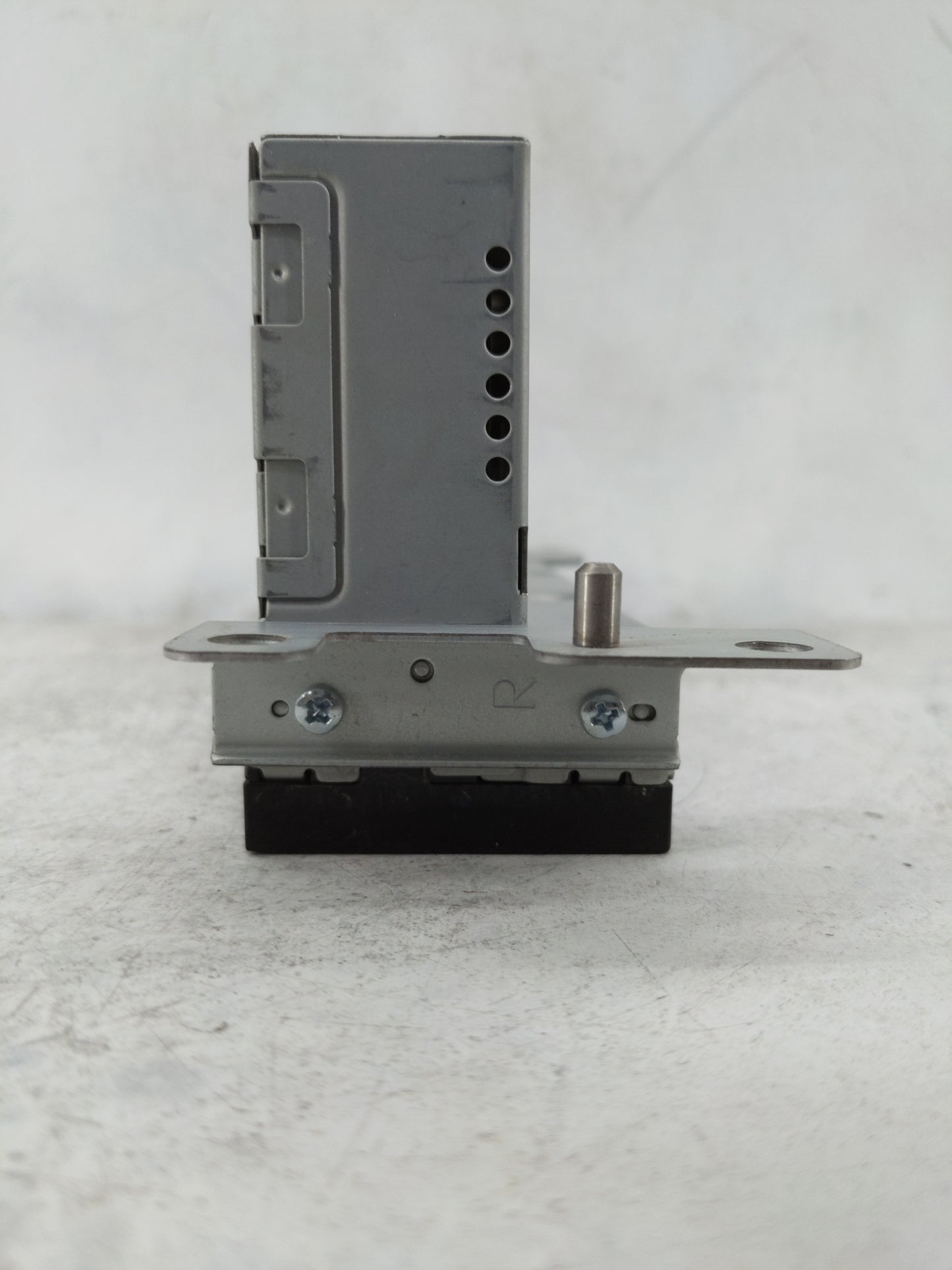 2011-2014 Ford Mustang Radio AM FM Cd Player Receiver Replacement P/N:BR3T-19C116-AB Fits Fits 2011 2012 2013 2014 OEM Used 