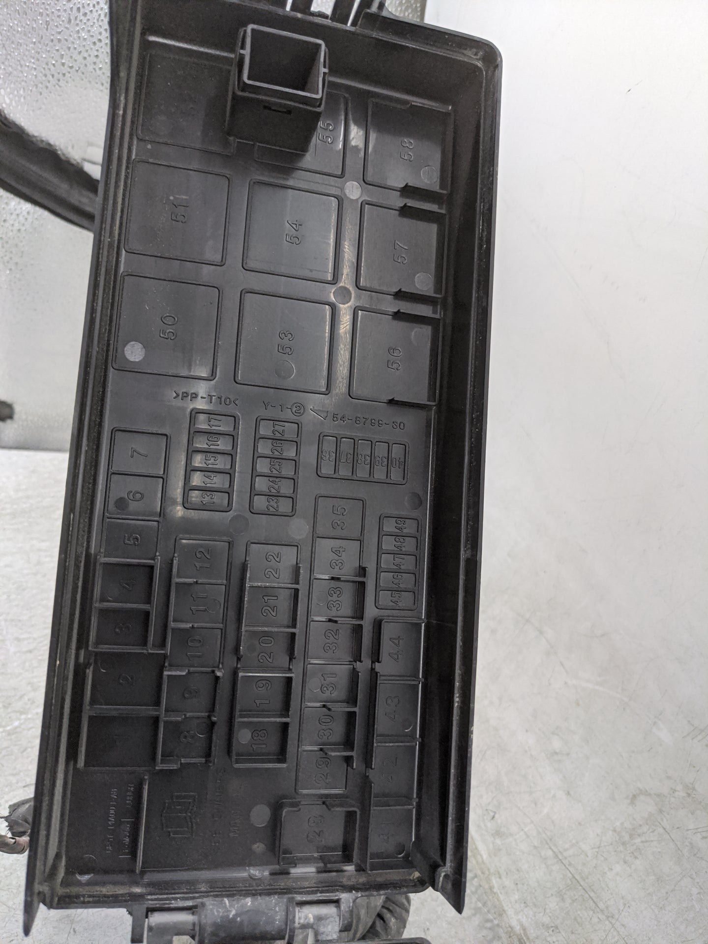 2012-2014 Ford Mustang Fusebox Fuse Box Panel Relay Module P/N:6E5T-14A003-AB Fits Fits 2012 2013 2014 OEM Used Auto Parts -