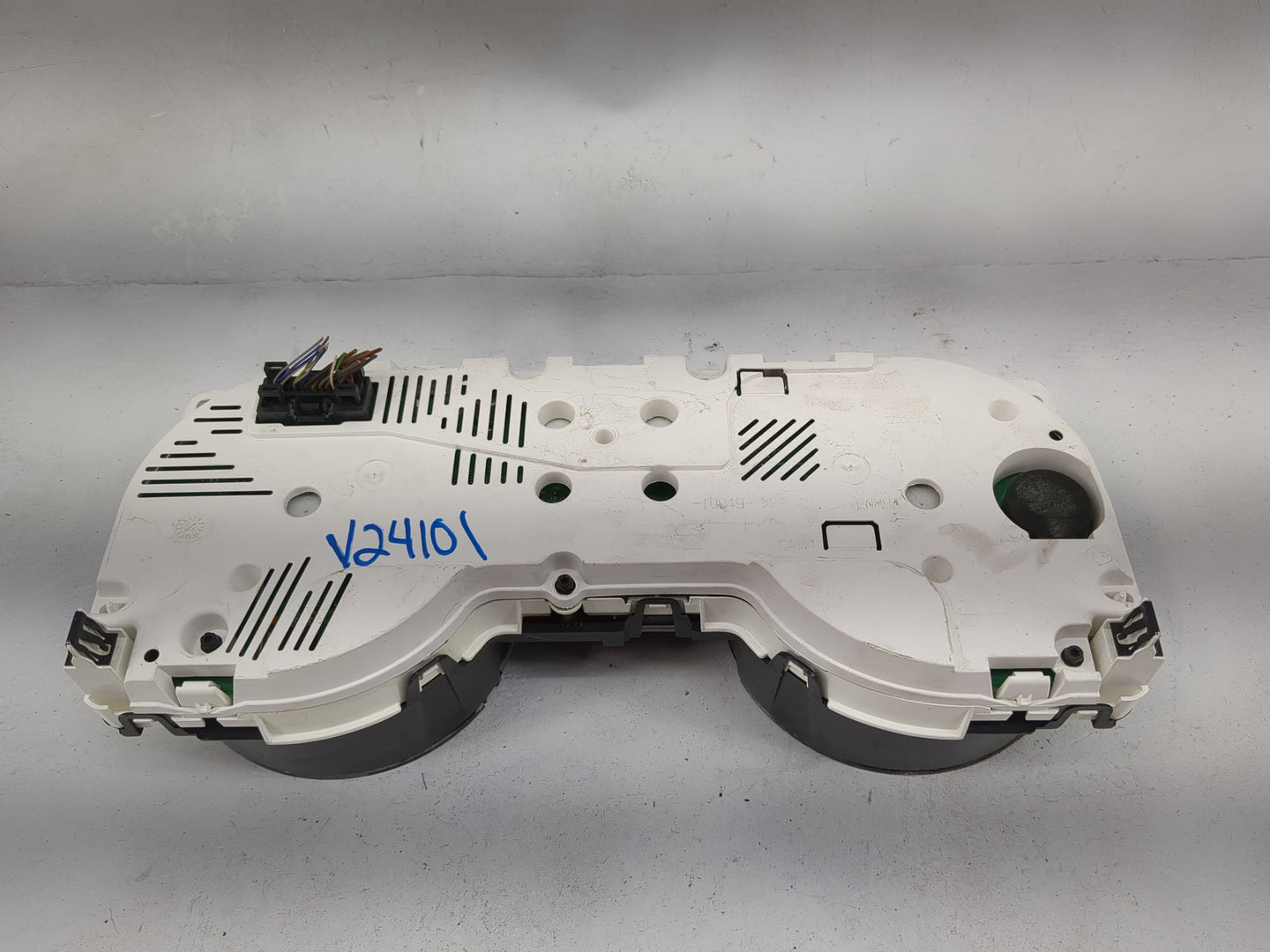 2014 Ford Mustang Instrument Cluster Speedometer Gauges P/N:10849 Miles: Fits OEM Used Auto Parts - Oemusedautoparts1.com