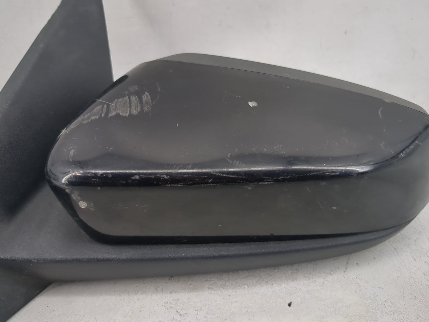 2013-2014 Ford Mustang Driver Side View Mirror - Left Door Mirror OEM Used - Oemusedautoparts1.com