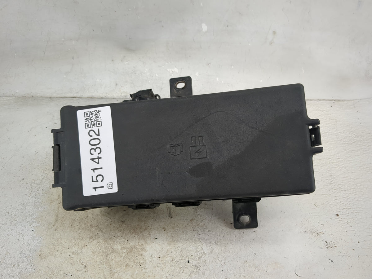 2012-2014 Ford Mustang Fusebox Fuse Box Panel Relay Module P/N:6E5T-14A003-AB 5C3T-14B192-AA, 5L3T-AA Fits Fits 2012 2013 20